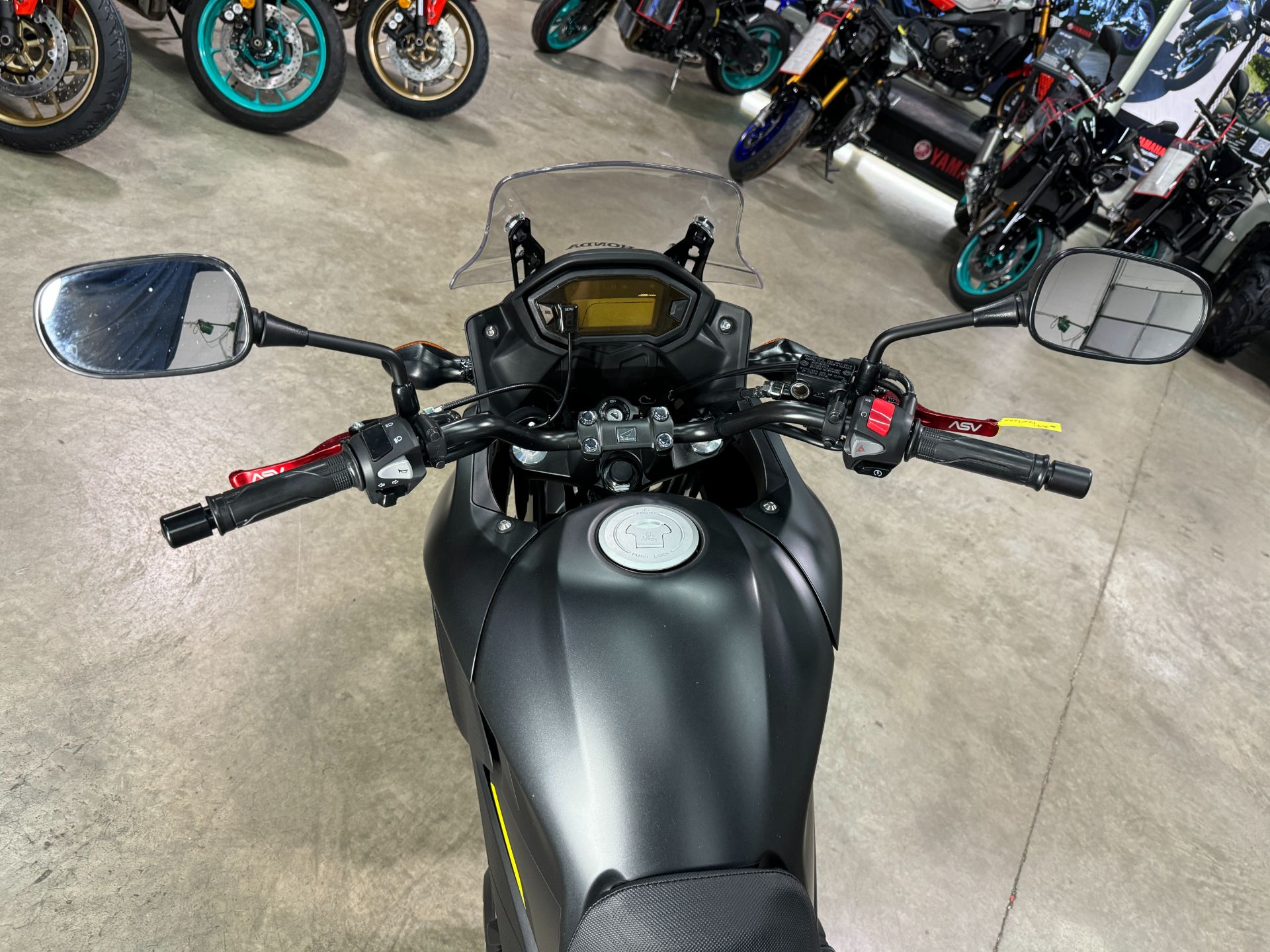 2015 Honda CB500X in Eden Prairie, Minnesota - Photo 10