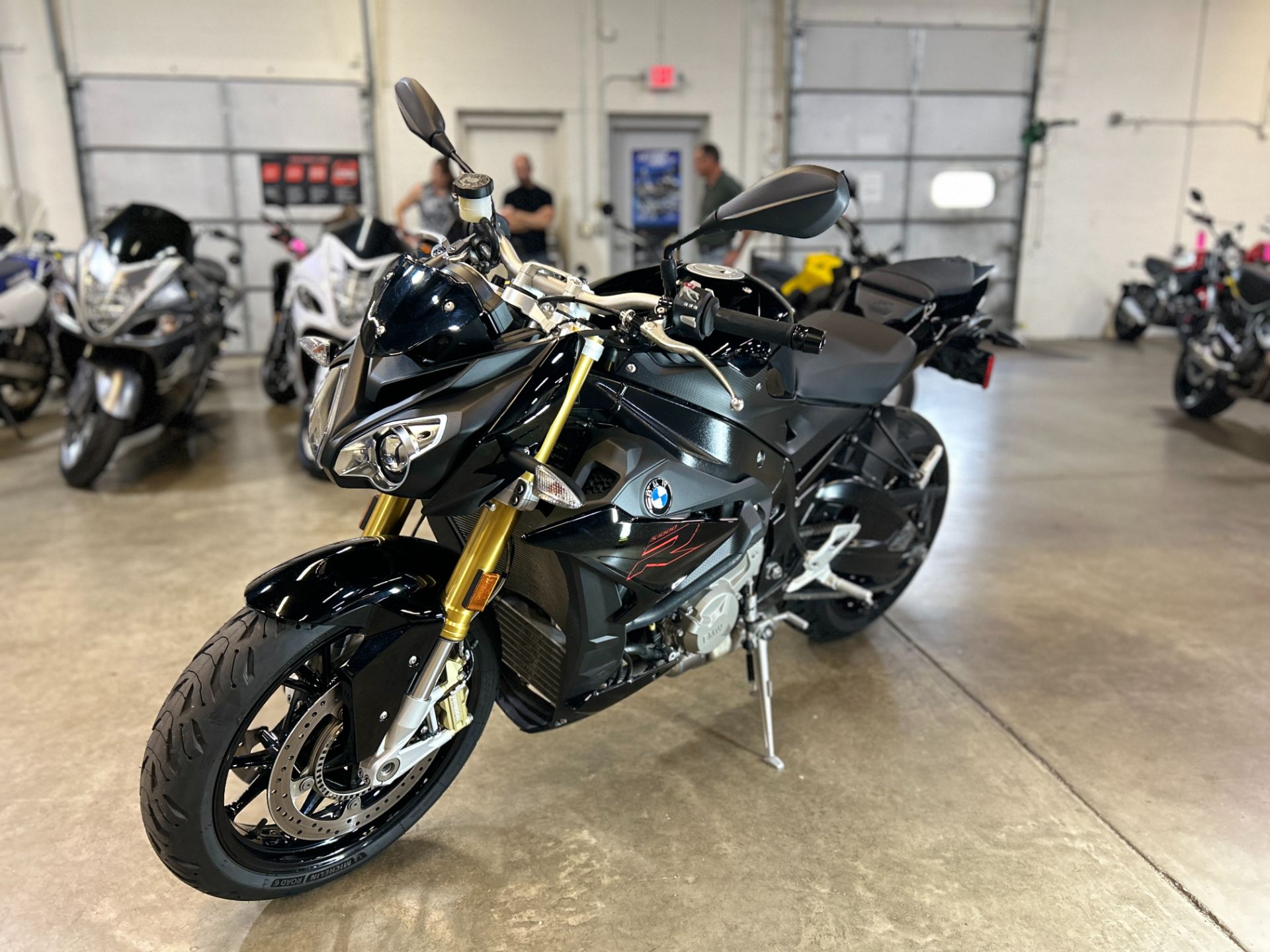 2020 BMW S 1000 R in Eden Prairie, Minnesota - Photo 4