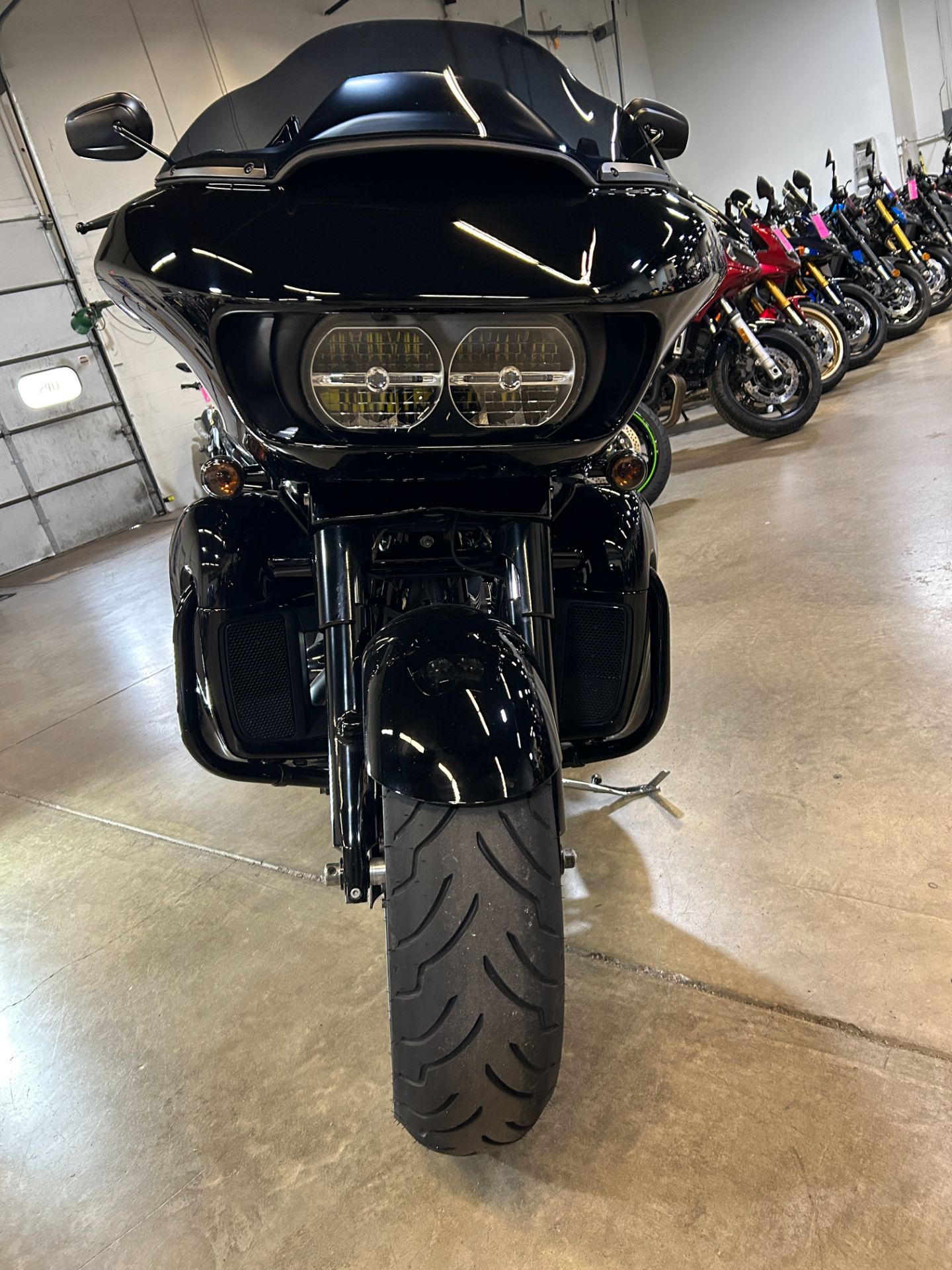 2021 Harley-Davidson Road Glide® Limited in Eden Prairie, Minnesota - Photo 9