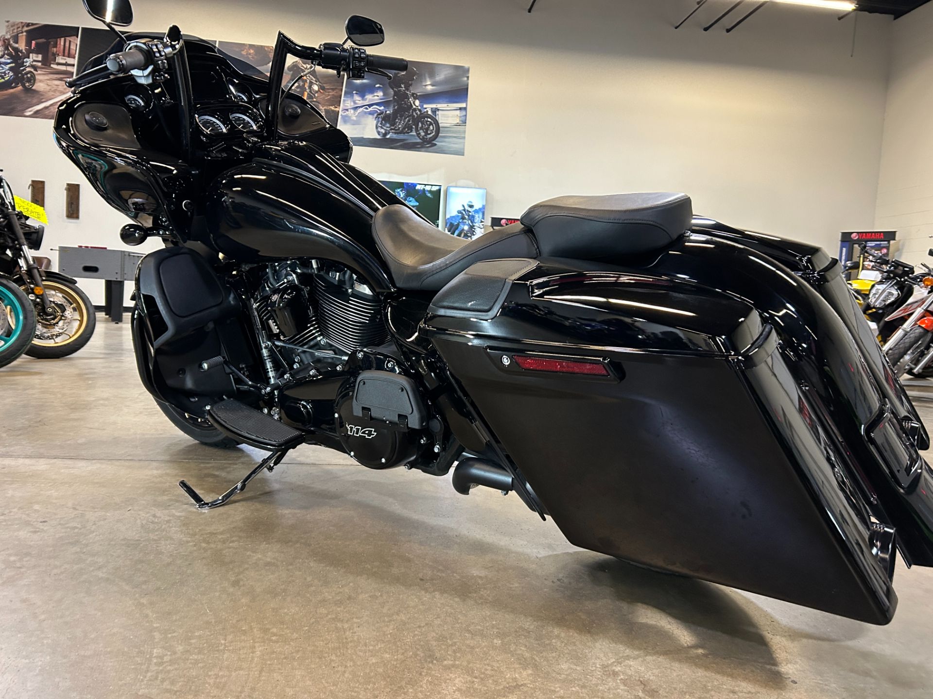 2021 Harley-Davidson Road Glide® Limited in Eden Prairie, Minnesota - Photo 8