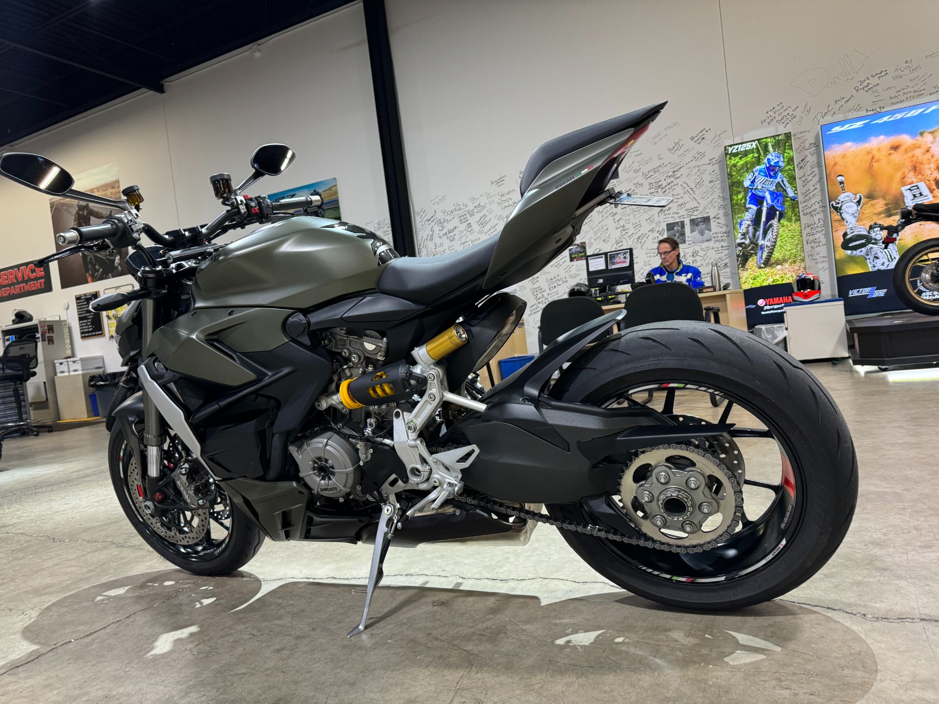 2023 Ducati Streetfighter V2 in Eden Prairie, Minnesota - Photo 6