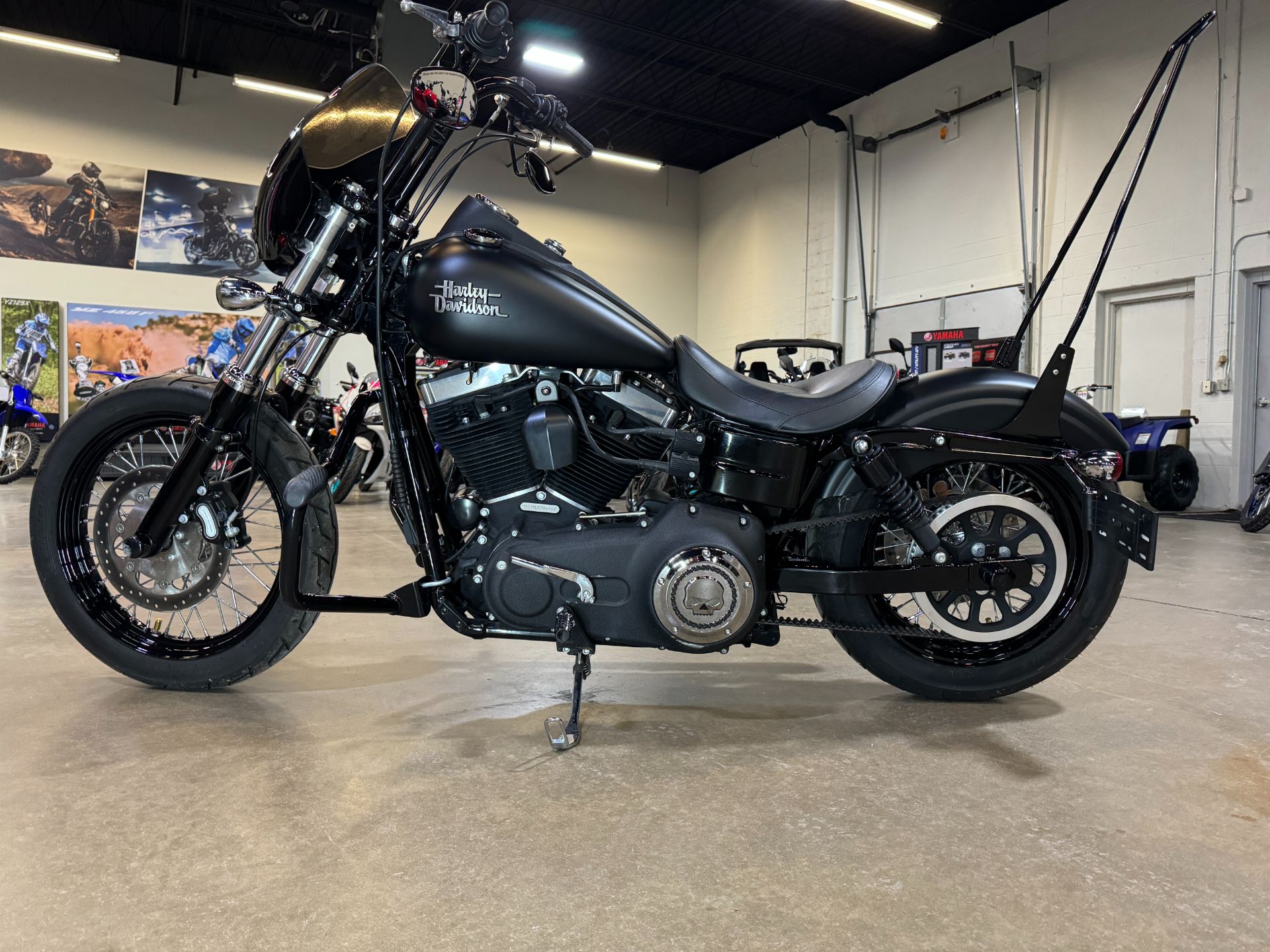 2014 Harley-Davidson Dyna® Street Bob® in Eden Prairie, Minnesota - Photo 5