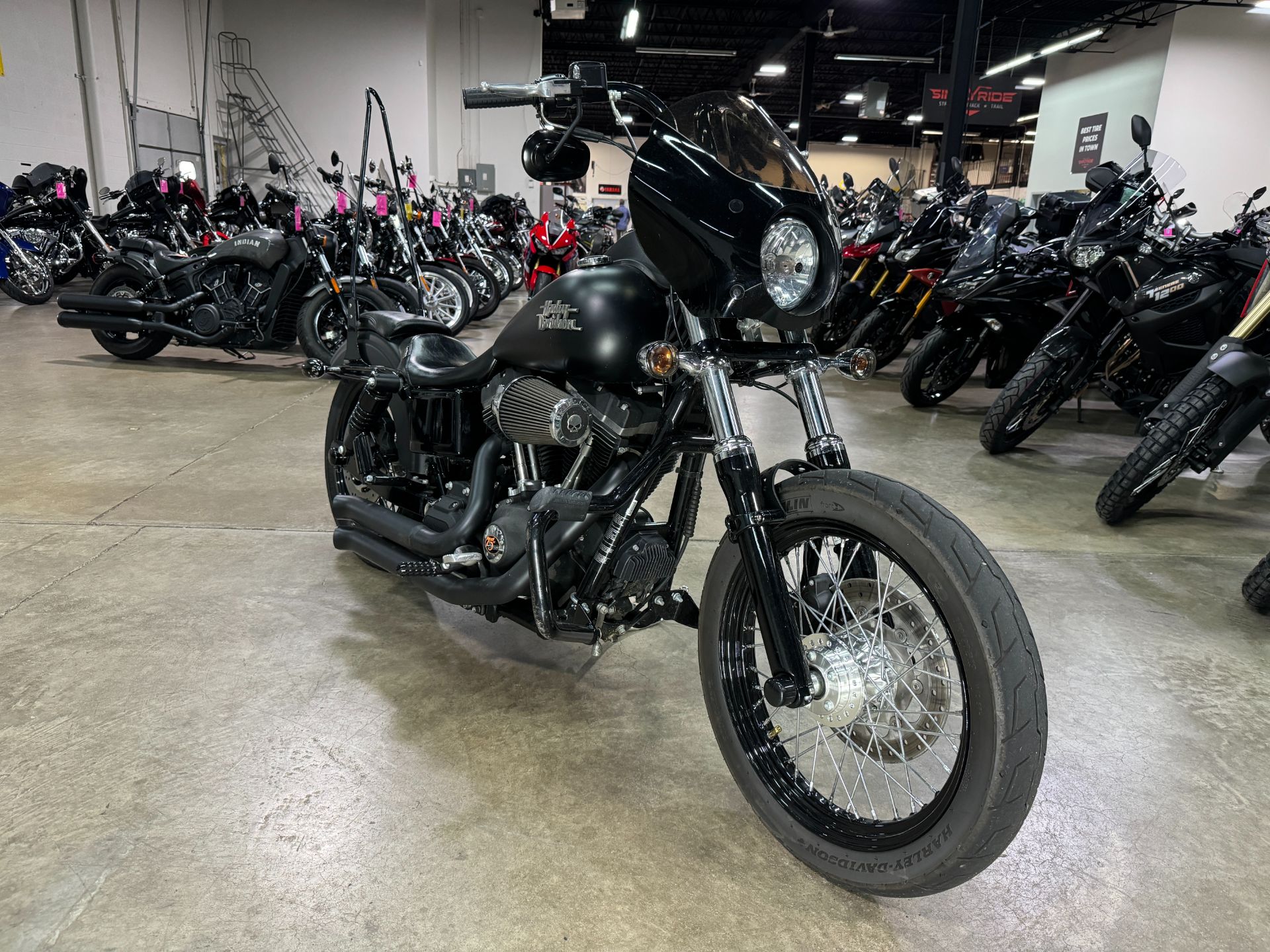 2014 Harley-Davidson Dyna® Street Bob® in Eden Prairie, Minnesota - Photo 2