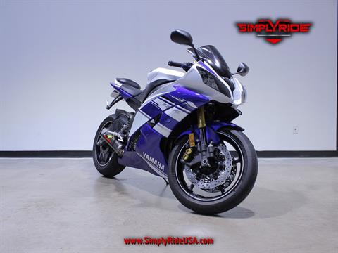 2014 Yamaha YZF-R6 in Eden Prairie, Minnesota