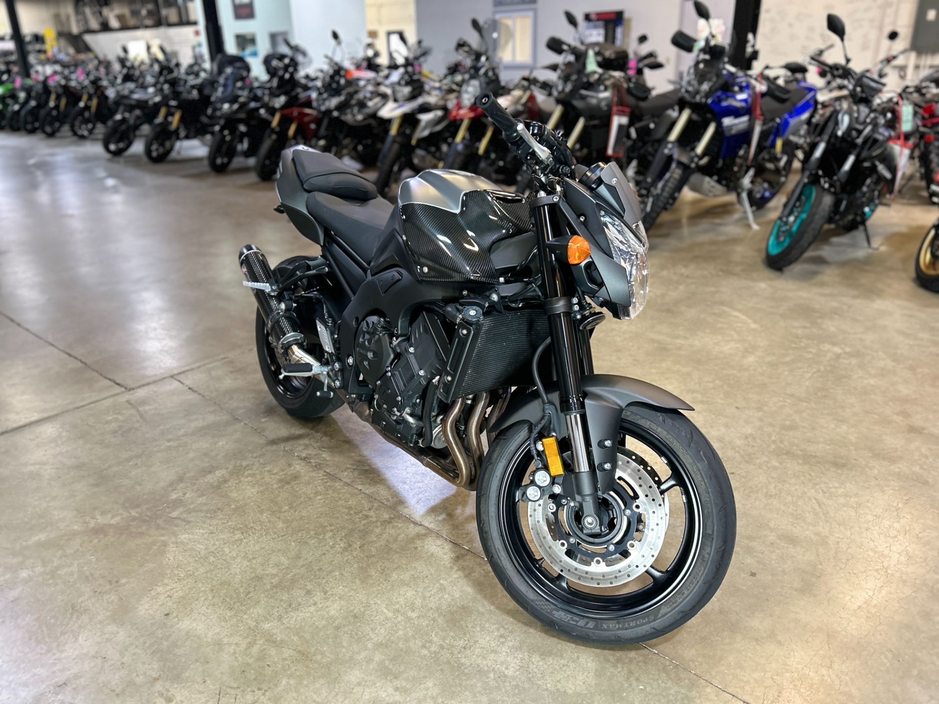 2013 Yamaha FZ8 in Eden Prairie, Minnesota - Photo 2