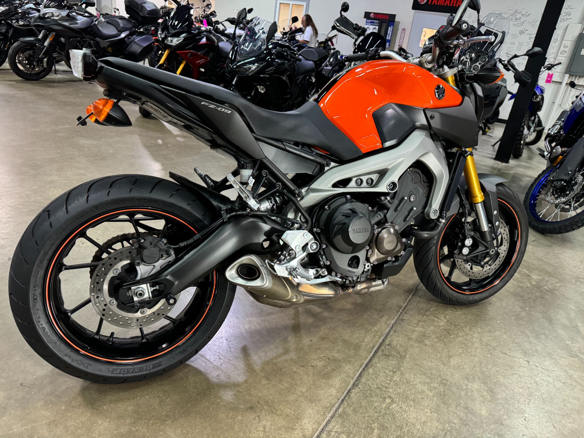 2014 Yamaha FZ-09 in Eden Prairie, Minnesota - Photo 4