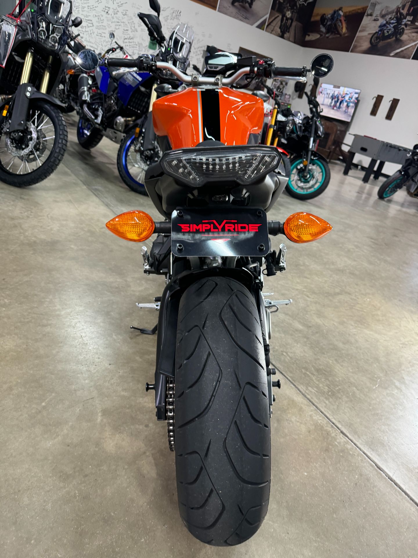 2014 Yamaha FZ-09 in Eden Prairie, Minnesota - Photo 9