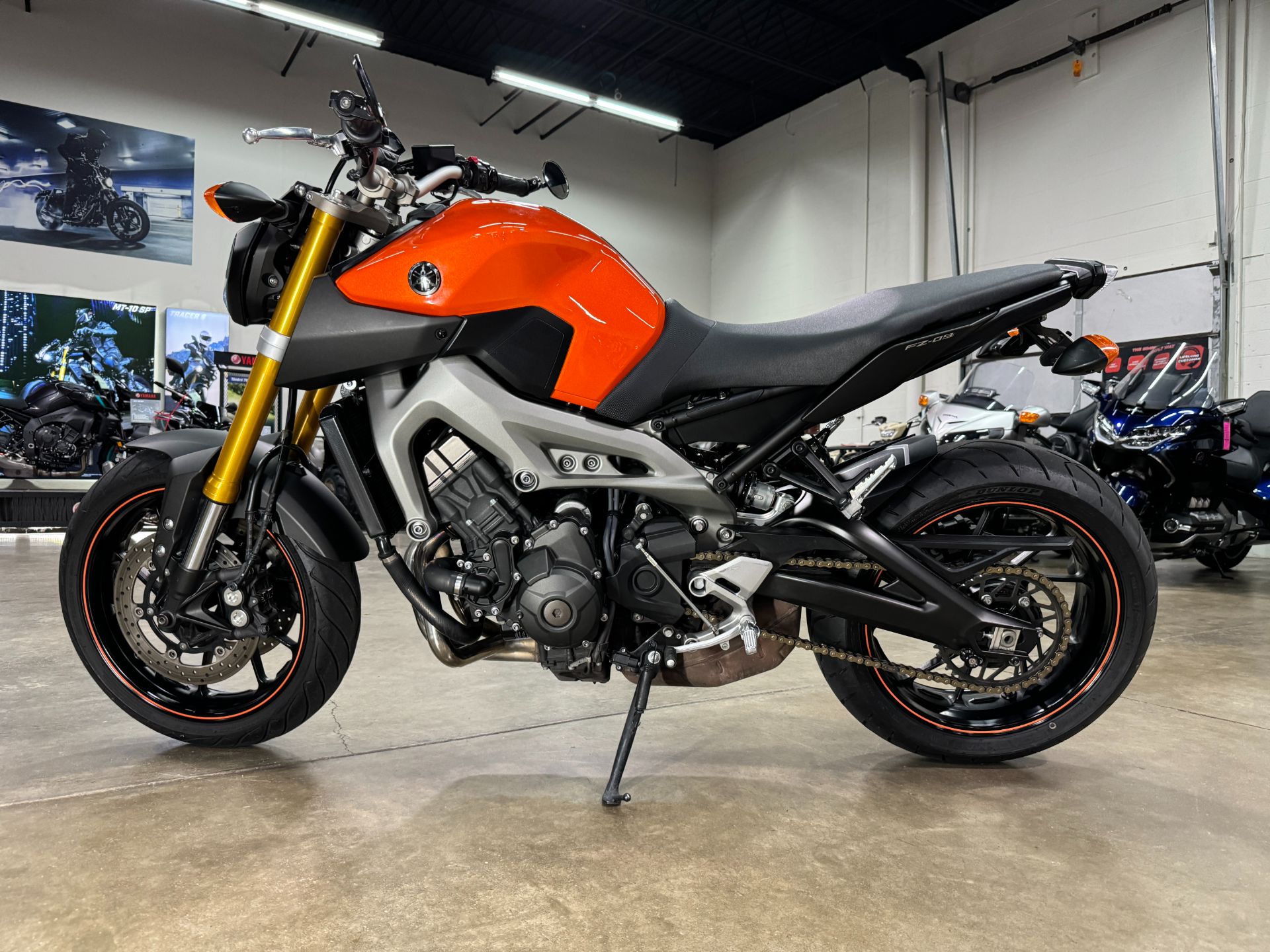 2014 Yamaha FZ-09 in Eden Prairie, Minnesota - Photo 5