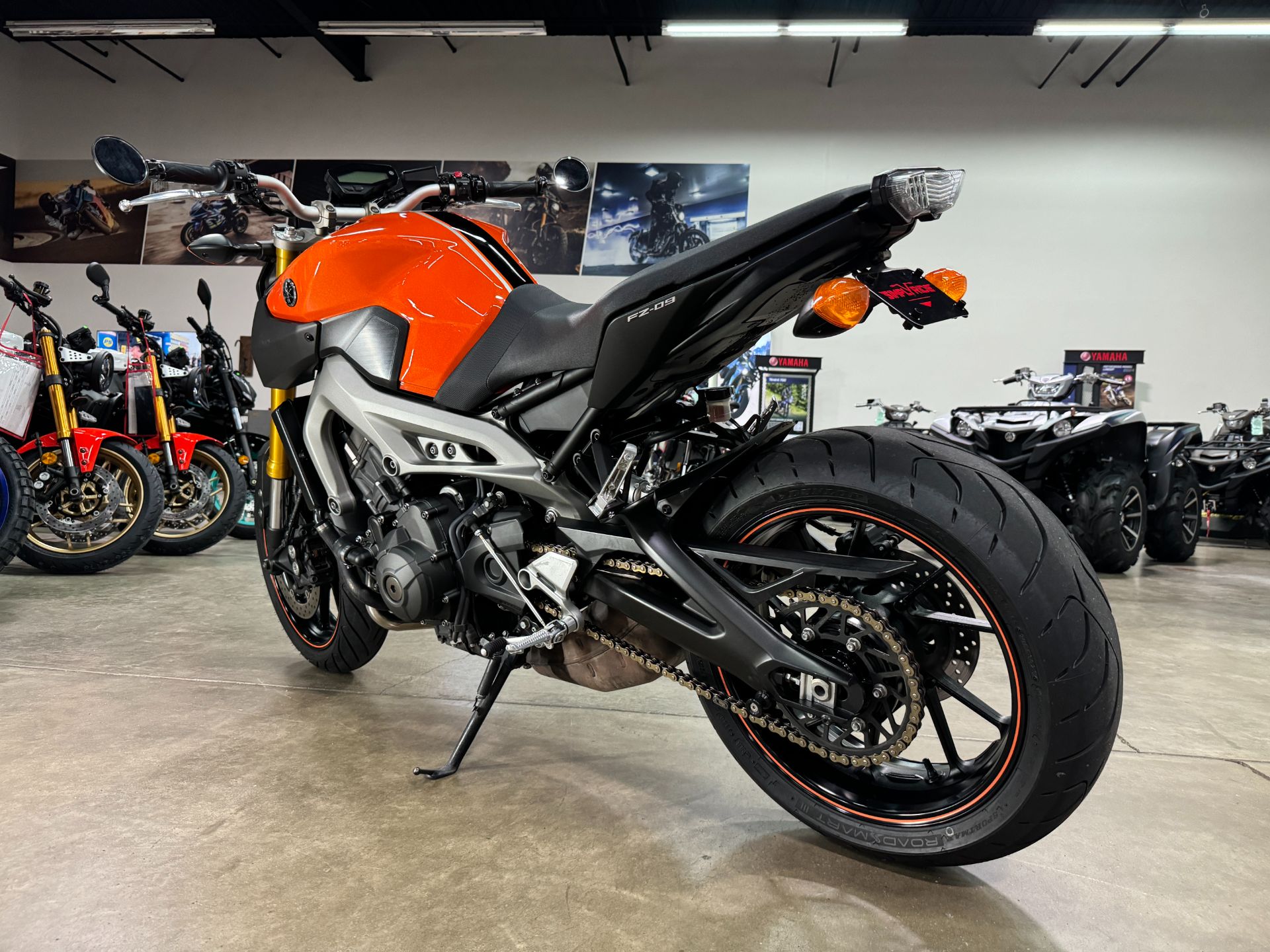 2014 Yamaha FZ-09 in Eden Prairie, Minnesota - Photo 7