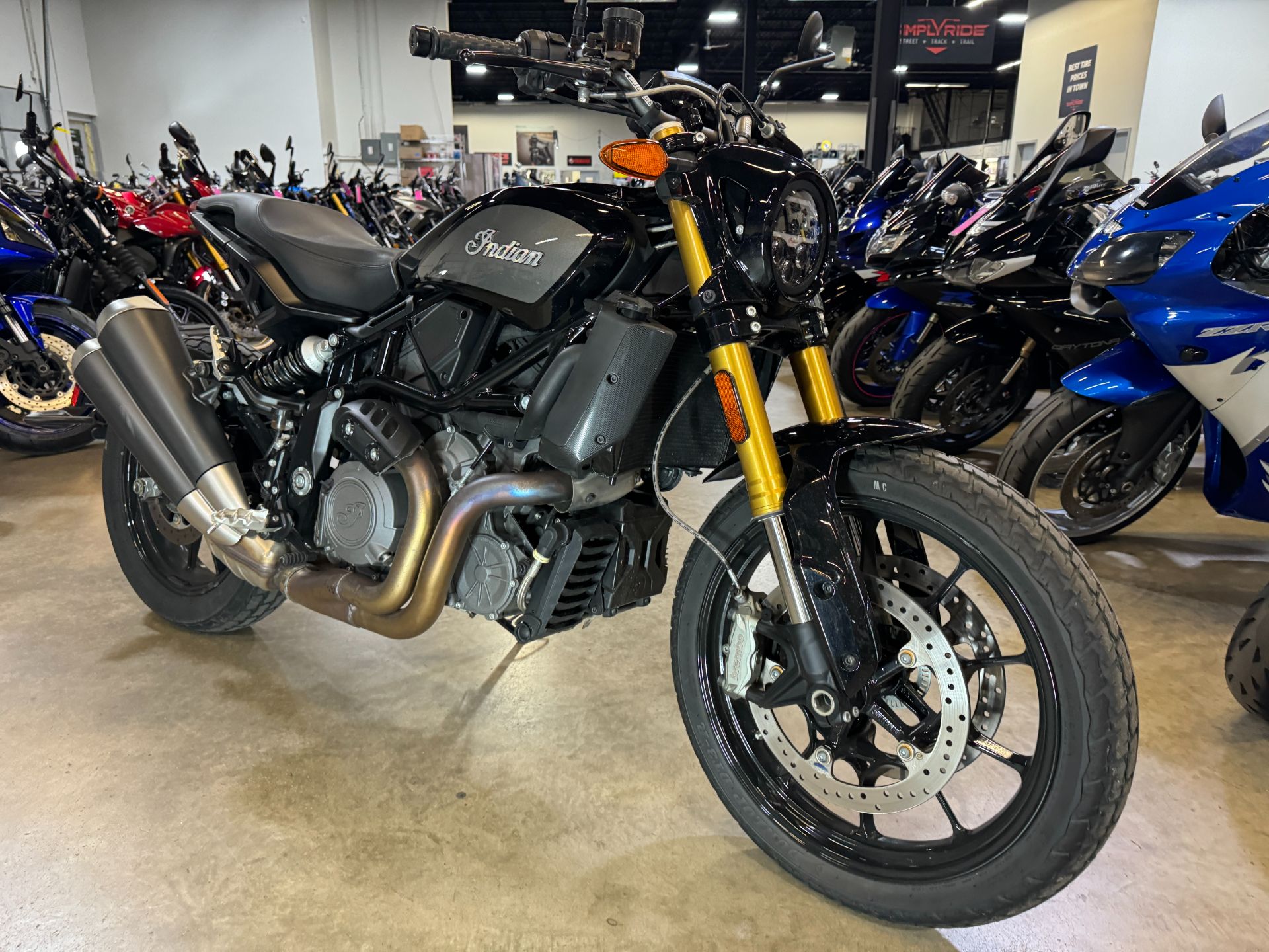 2019 Indian Motorcycle FTR™ 1200 S in Eden Prairie, Minnesota - Photo 3