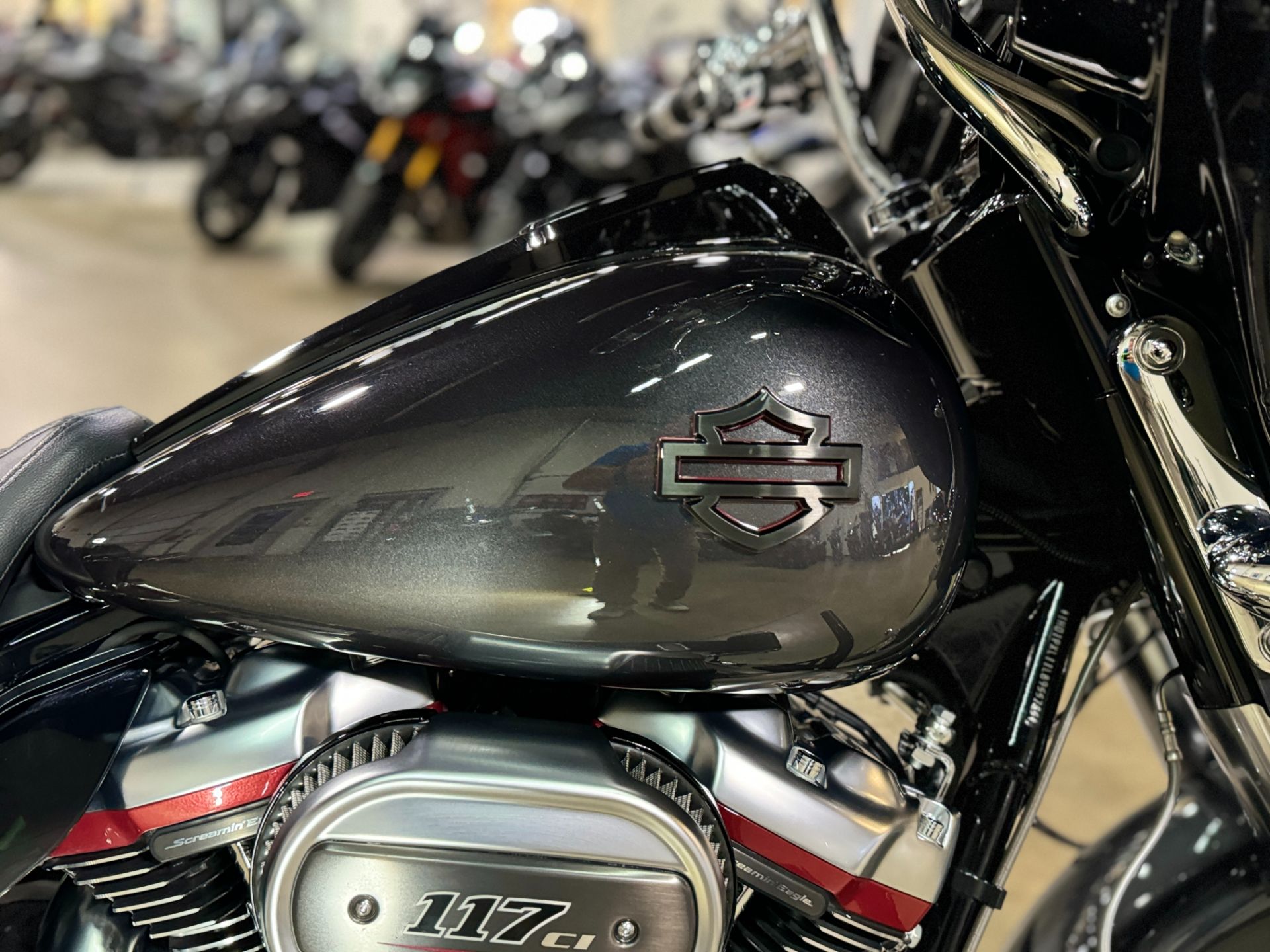 2020 Harley-Davidson CVO™ Street Glide® in Eden Prairie, Minnesota - Photo 6