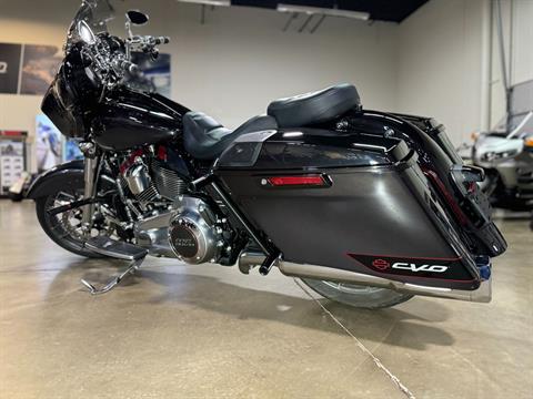 2020 Harley-Davidson CVO™ Street Glide® in Eden Prairie, Minnesota - Photo 15