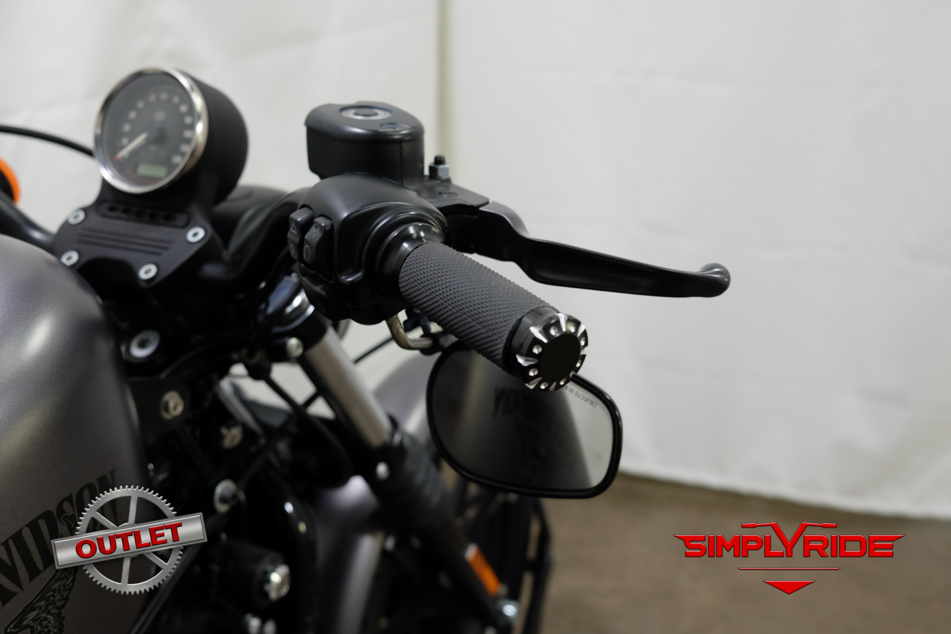 2016 Harley-Davidson Iron 883™ in Eden Prairie, Minnesota - Photo 21