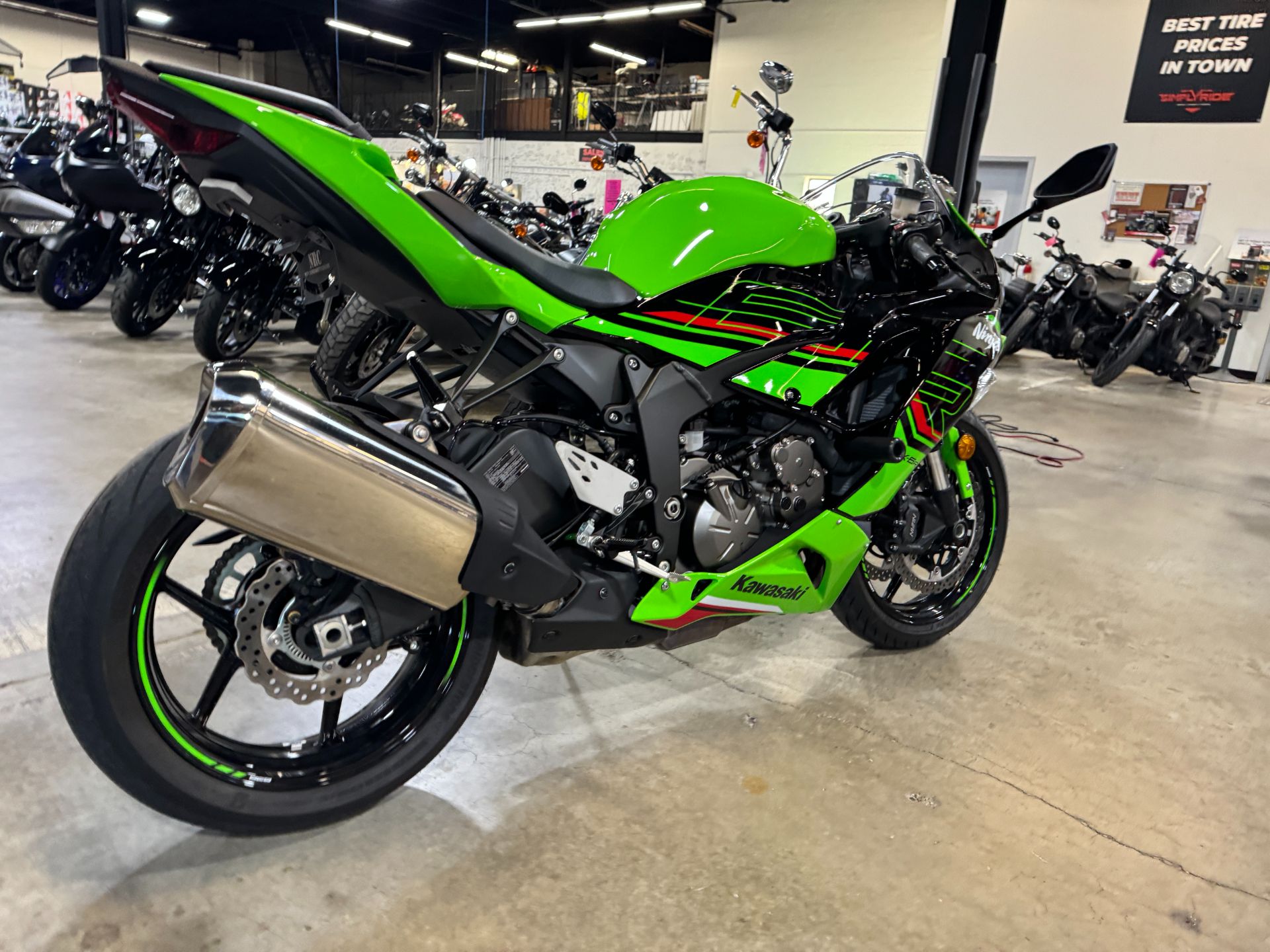 2023 Kawasaki Ninja ZX-6R ABS KRT Edition in Eden Prairie, Minnesota - Photo 8