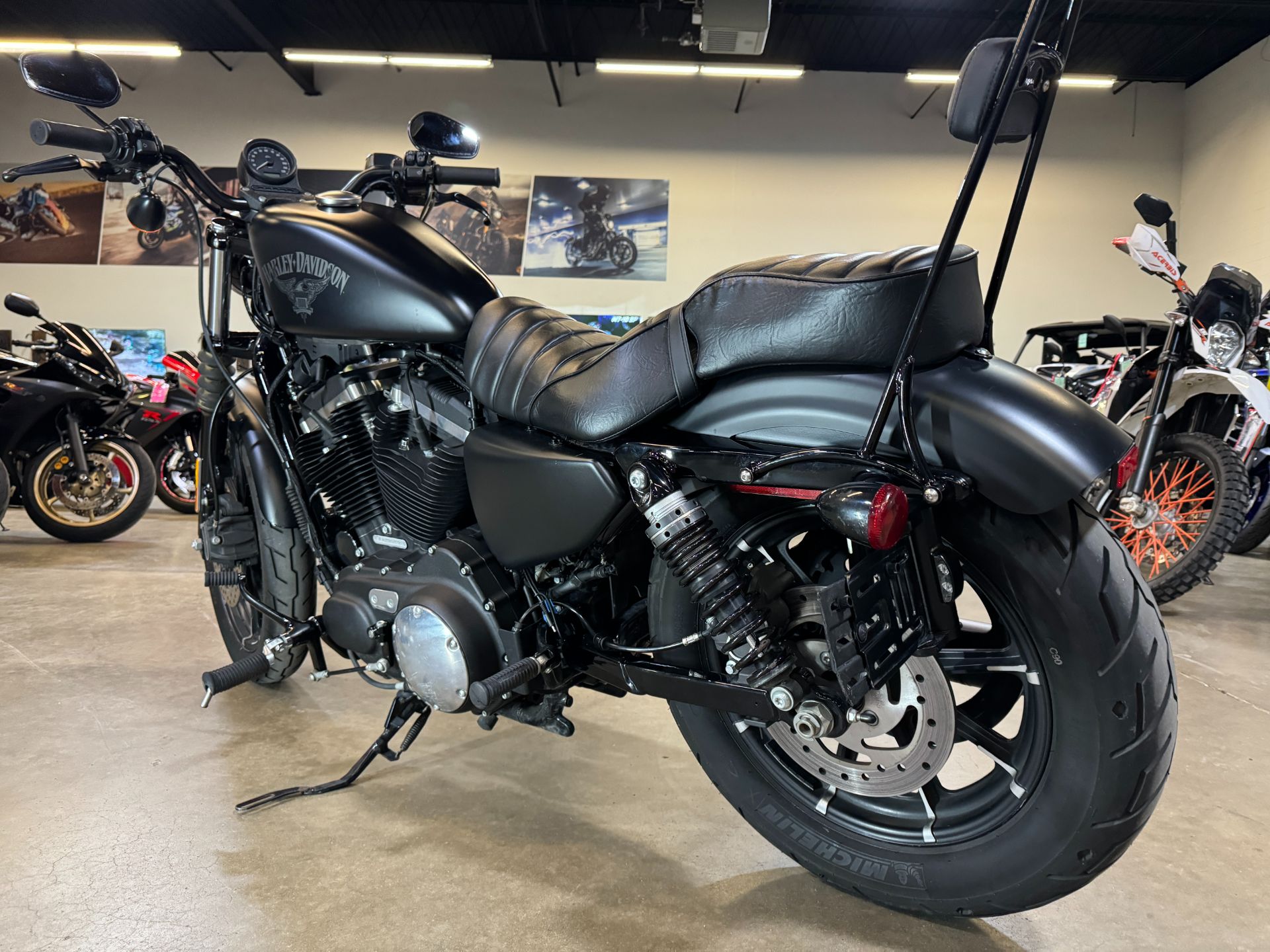 2021 Harley-Davidson Iron 883™ in Eden Prairie, Minnesota - Photo 8