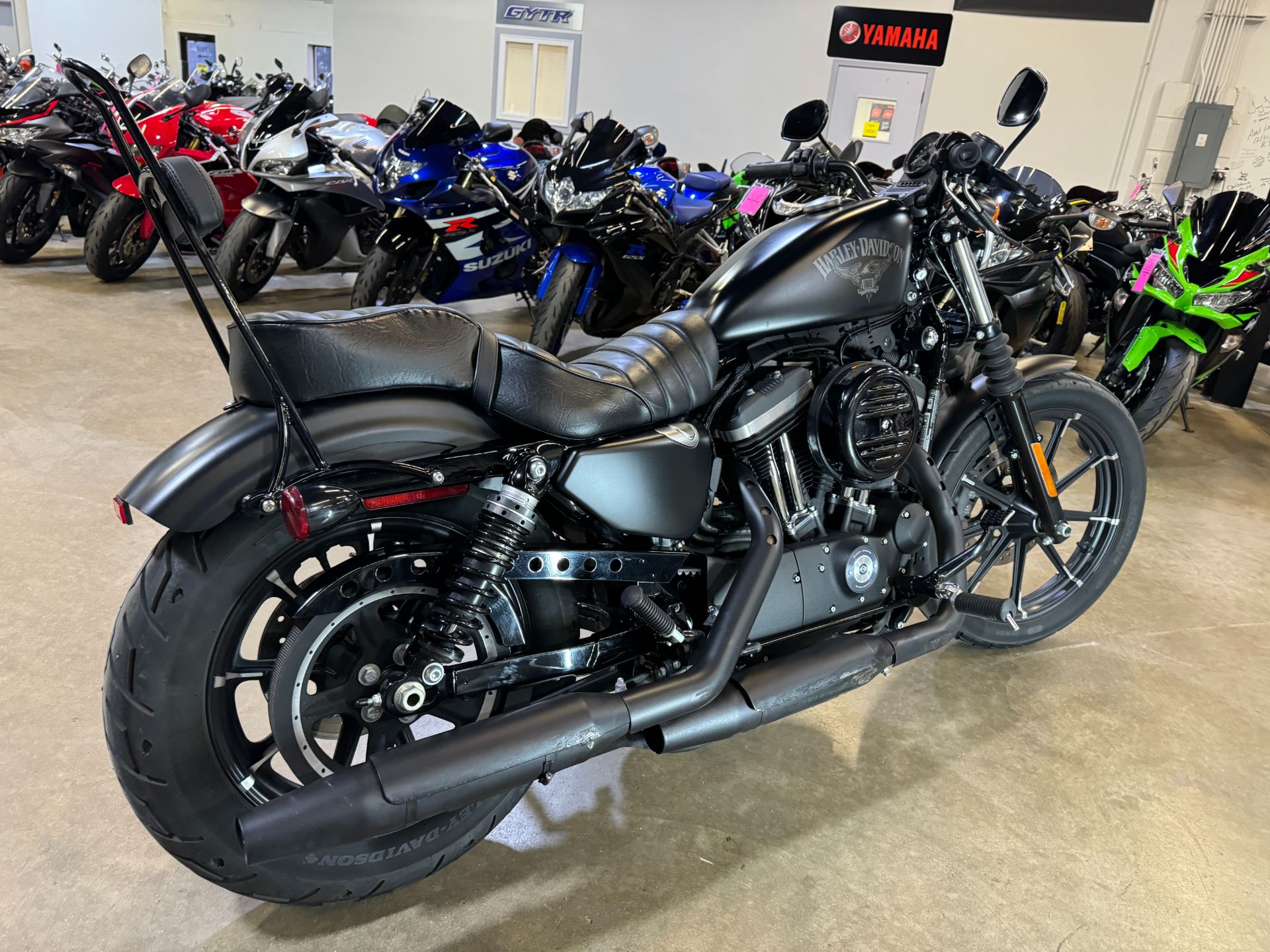 2021 Harley-Davidson Iron 883™ in Eden Prairie, Minnesota - Photo 4