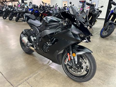 2024 Kawasaki Ninja ZX-10R ABS in Eden Prairie, Minnesota - Photo 2