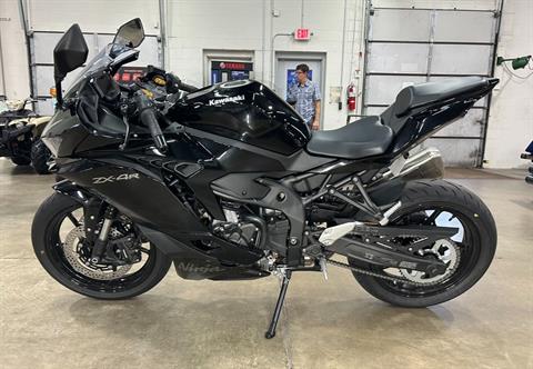 2024 Kawasaki Ninja ZX-4R ABS in Eden Prairie, Minnesota - Photo 2