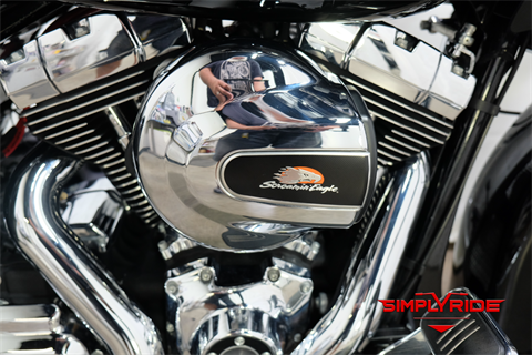 2015 Harley-Davidson Road Glide® in Eden Prairie, Minnesota - Photo 21