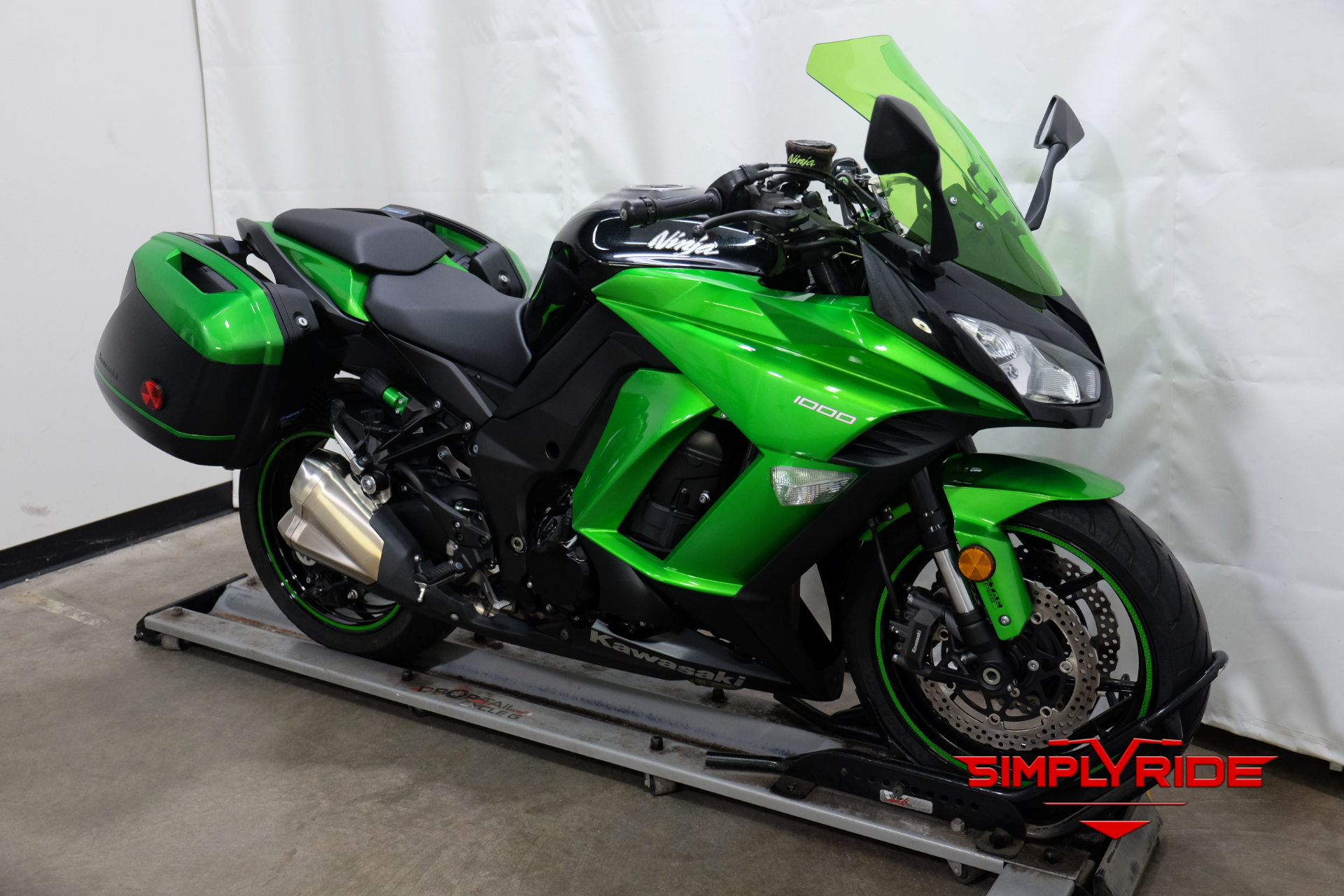 2015 Kawasaki Ninja® 1000 ABS in Eden Prairie, Minnesota - Photo 2