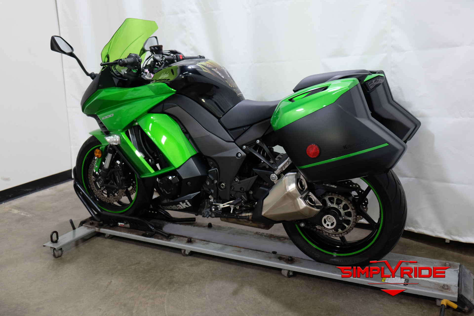 2015 Kawasaki Ninja® 1000 ABS in Eden Prairie, Minnesota - Photo 6