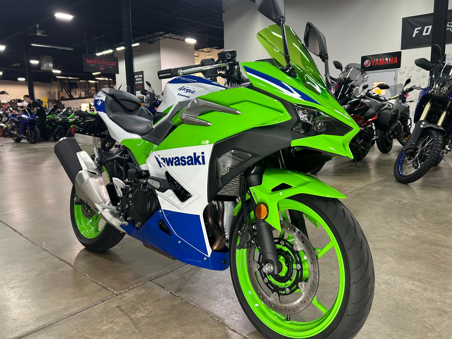 2024 Kawasaki Ninja 500 SE 40th Anniversary Edition ABS in Eden Prairie, Minnesota - Photo 3