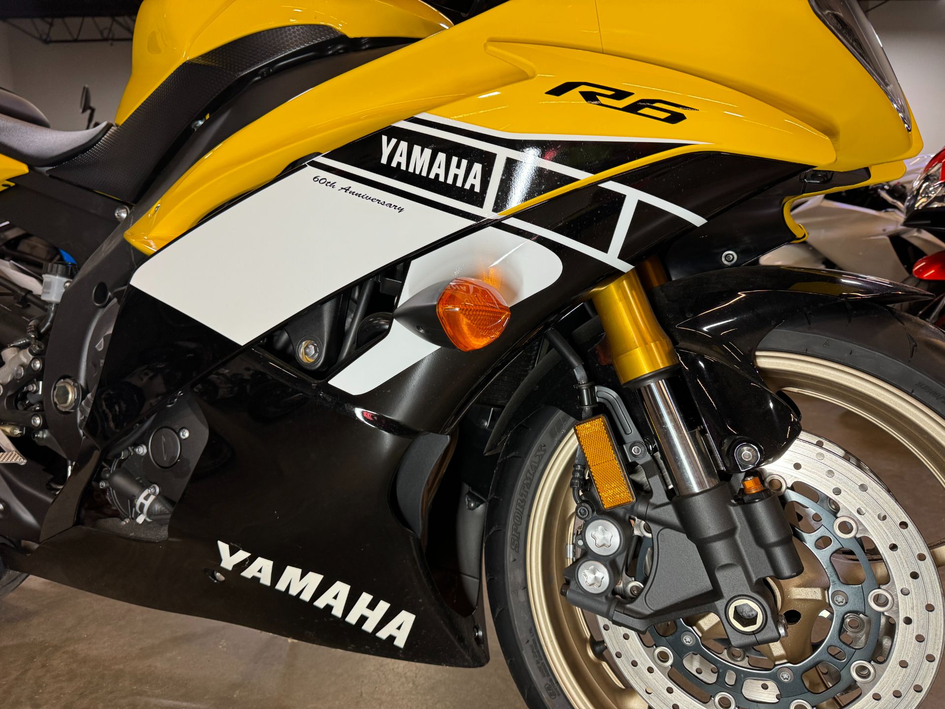 2016 Yamaha YZF-R6 in Eden Prairie, Minnesota - Photo 3