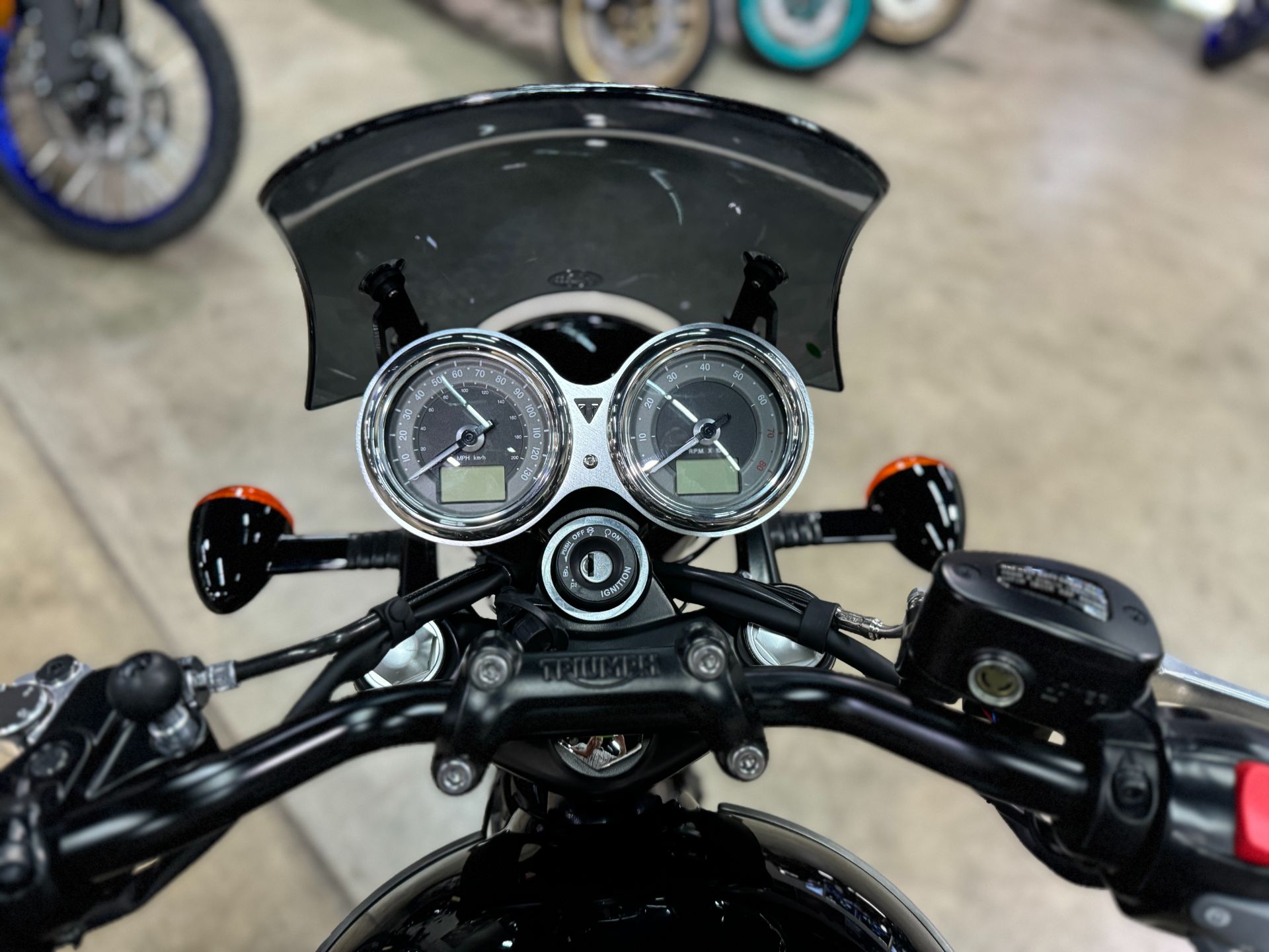 2018 Triumph Bonneville T120 in Eden Prairie, Minnesota - Photo 12