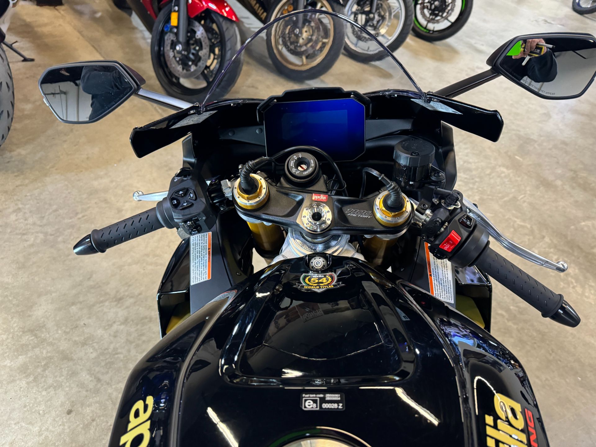 2022 Aprilia RSV4 1100 Factory in Eden Prairie, Minnesota - Photo 17