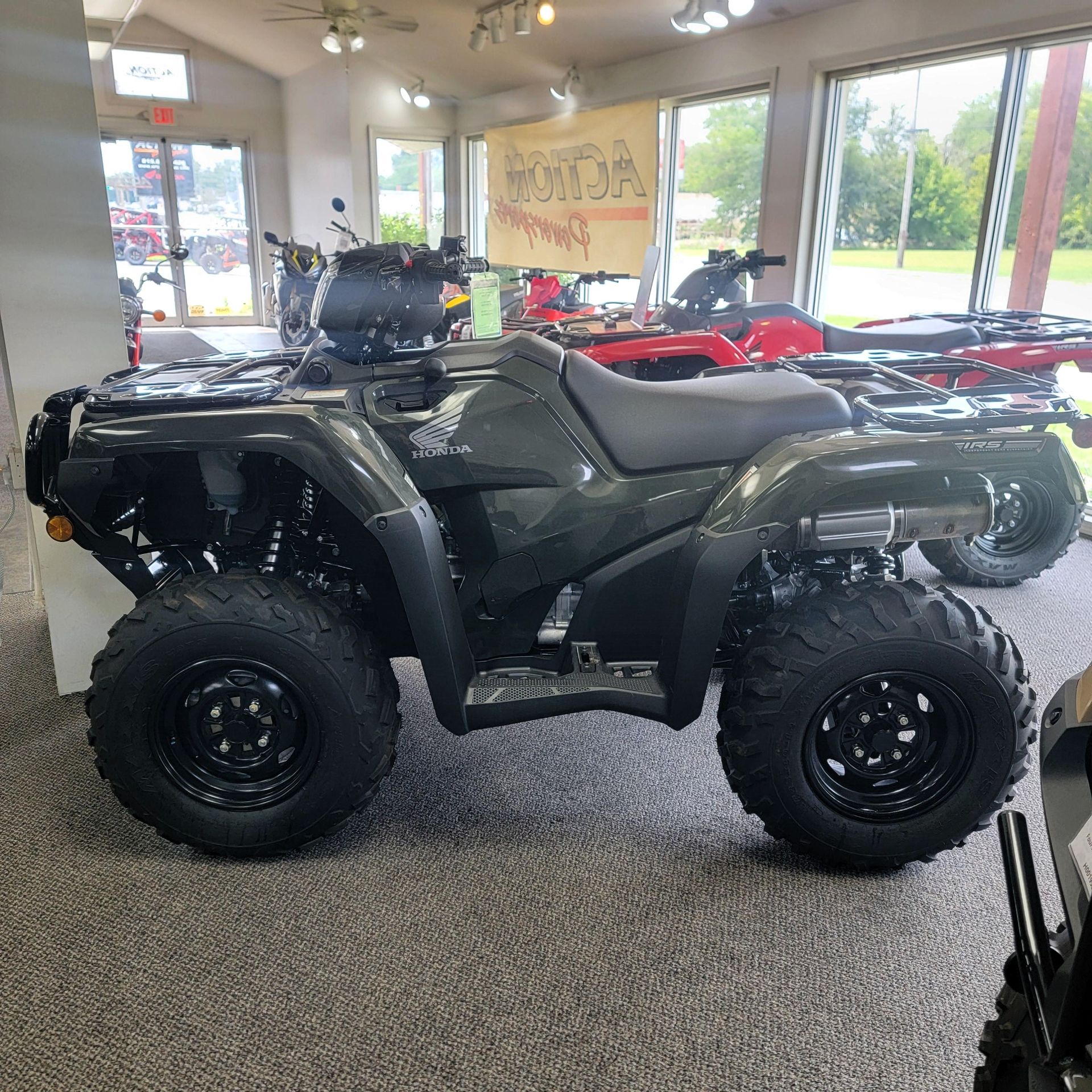 2024 Honda FourTrax Foreman Rubicon 4x4 Automatic DCT in Sterling, Illinois - Photo 2