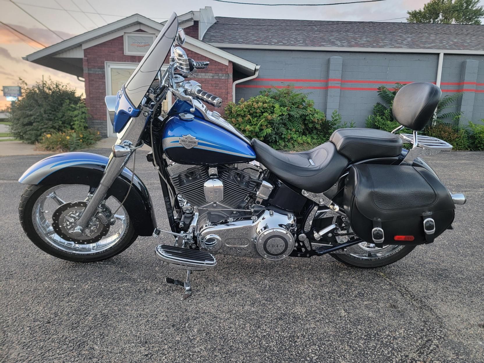 2010 Harley-Davidson CVO™ Softail® Convertible in Sterling, Illinois - Photo 1