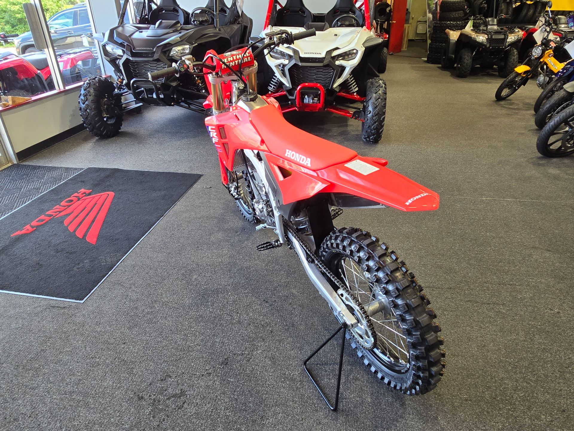 2025 Honda CRF450R in Moon Township, Pennsylvania - Photo 3