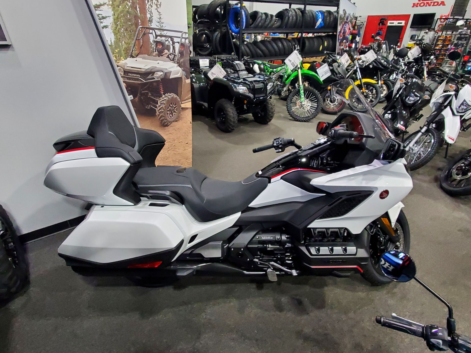 2024 Honda Gold Wing Tour Automatic DCT in Moon Township, Pennsylvania - Photo 2