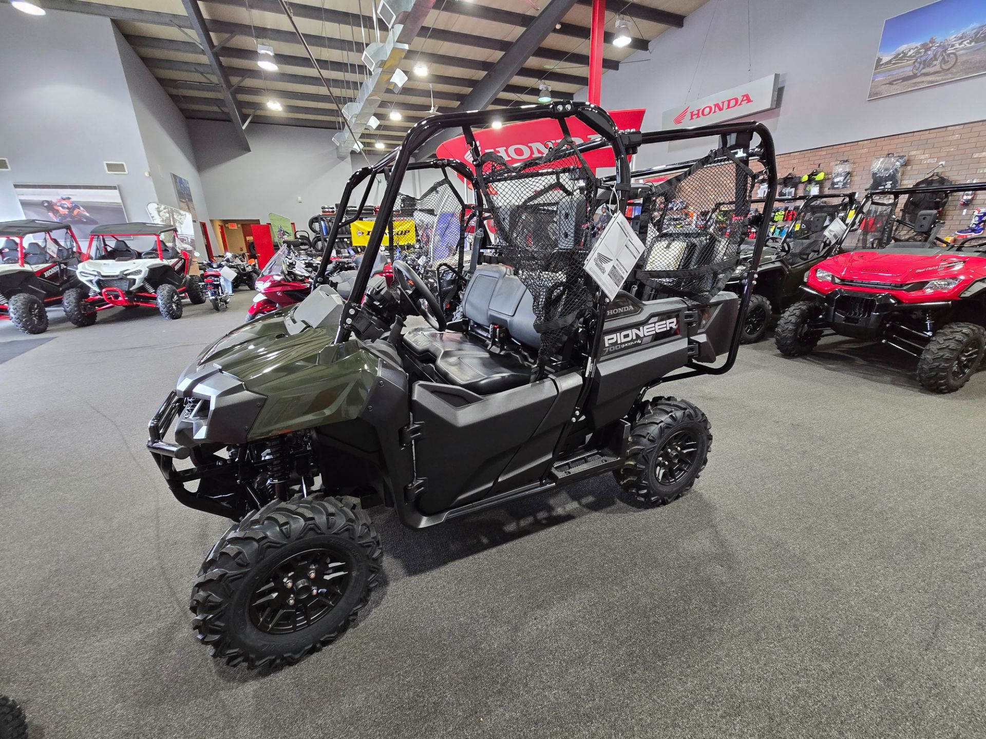 2025 Honda Pioneer 700-4 Deluxe in Moon Township, Pennsylvania - Photo 2