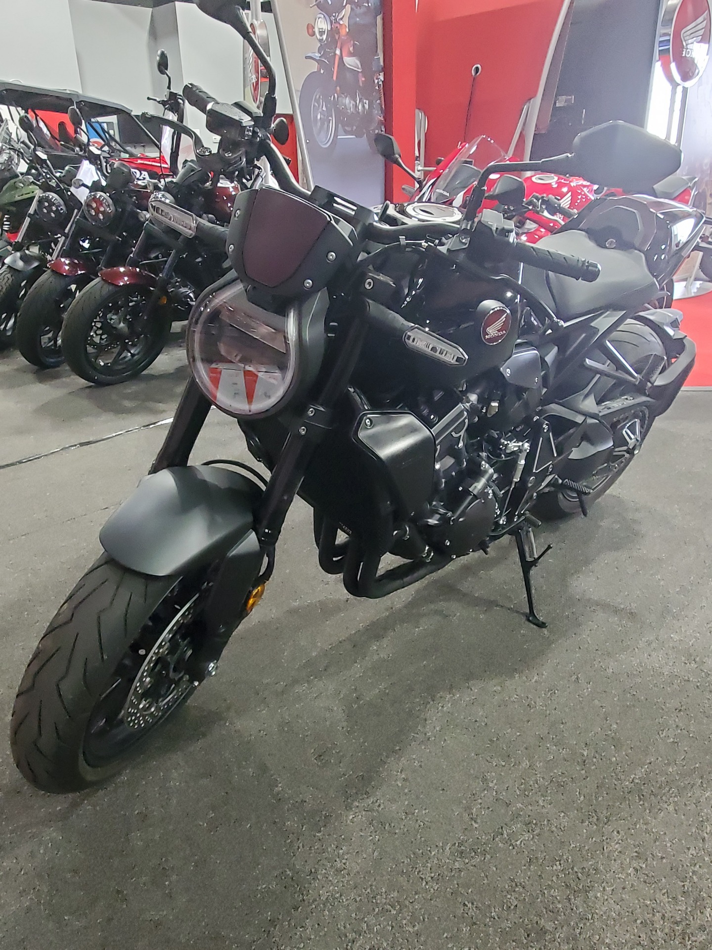 2022 Honda CB1000R Black Edition in Moon Township, Pennsylvania - Photo 3