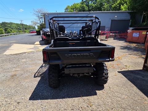 2024 Honda Pioneer 1000-6 Deluxe Crew in Moon Township, Pennsylvania - Photo 4