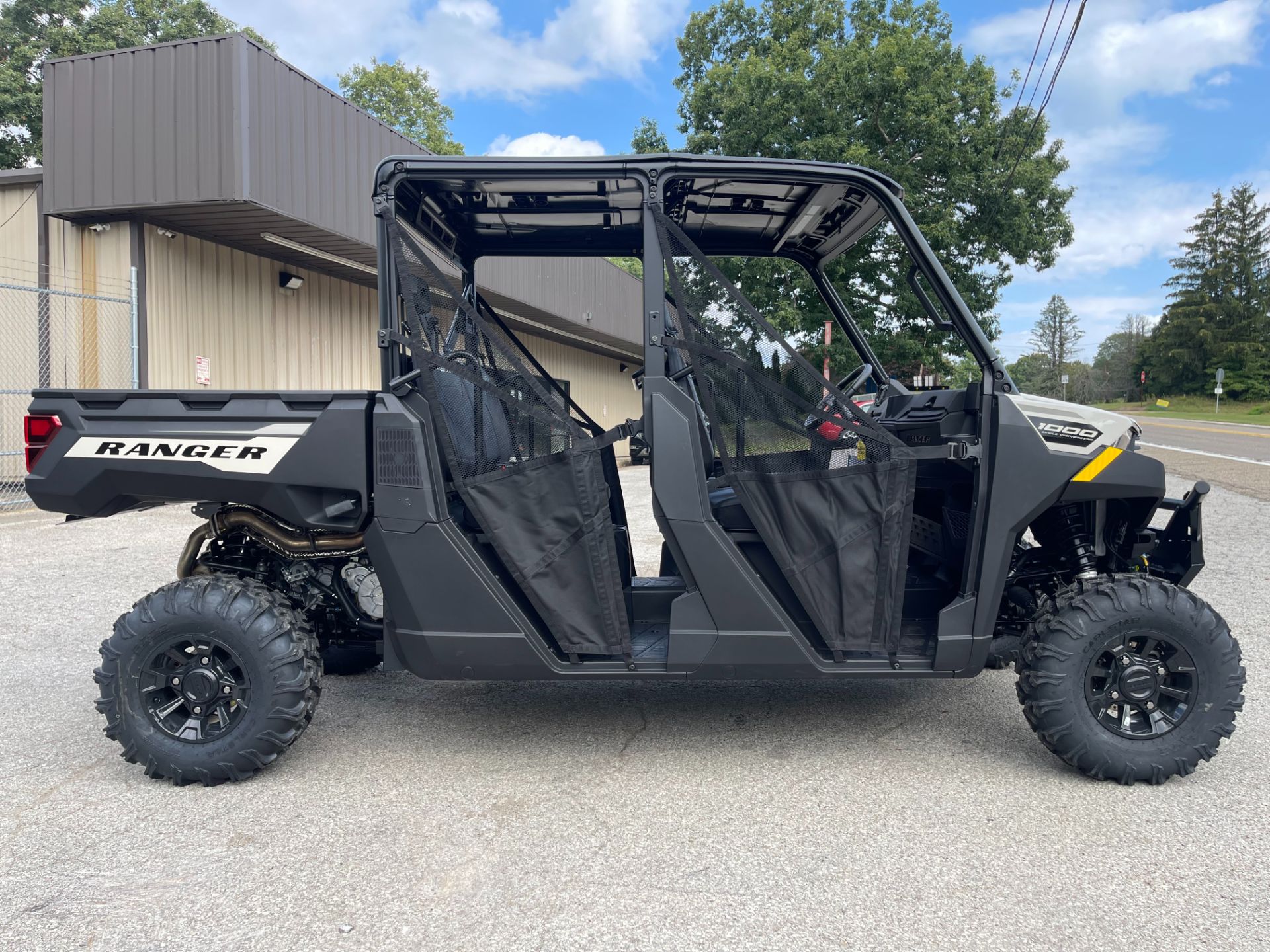 2025 Polaris Ranger Crew 1000 Premium in Chicora, Pennsylvania - Photo 2