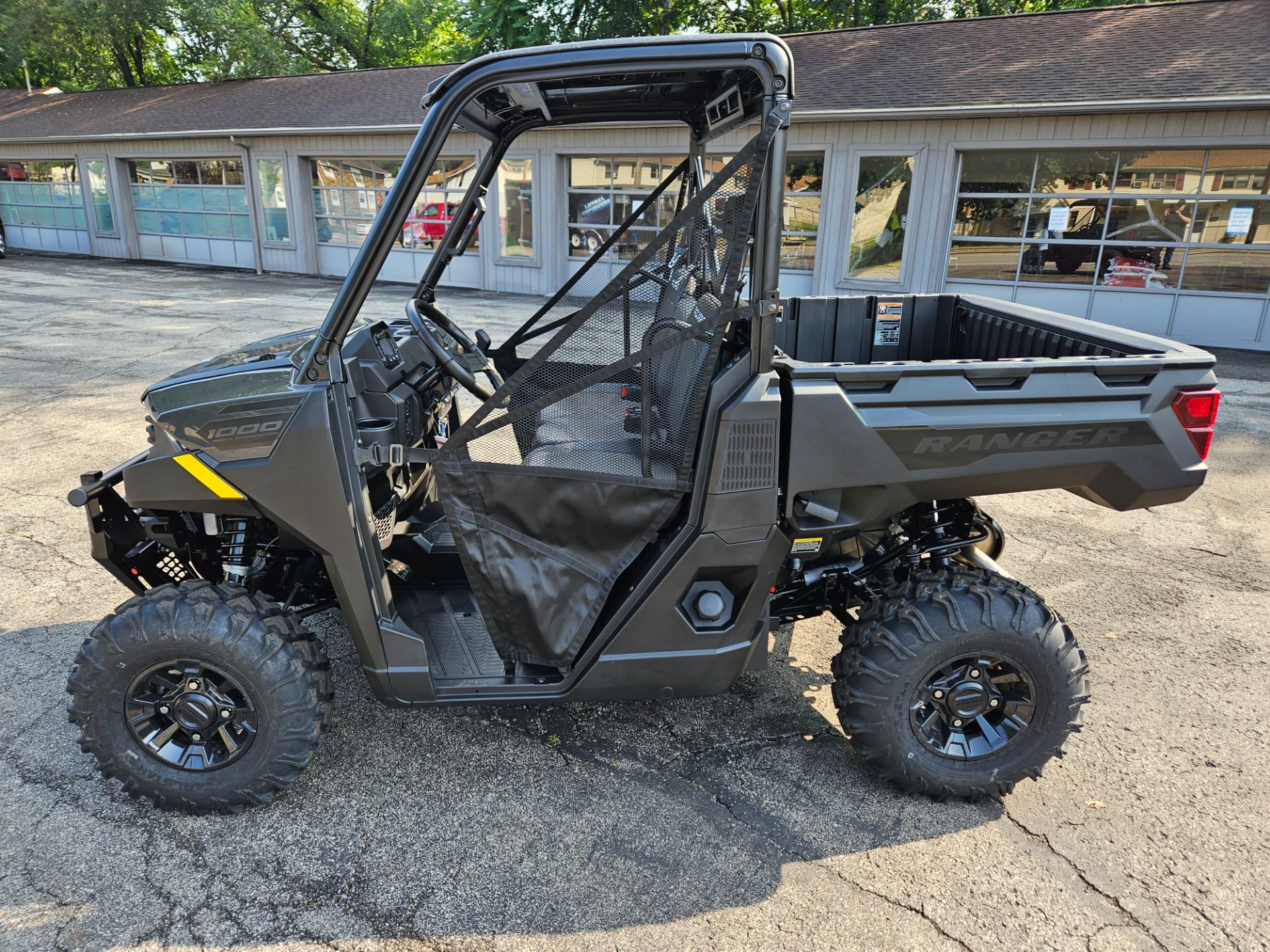 2025 Polaris Ranger 1000 Premium in Beaver Falls, Pennsylvania - Photo 2