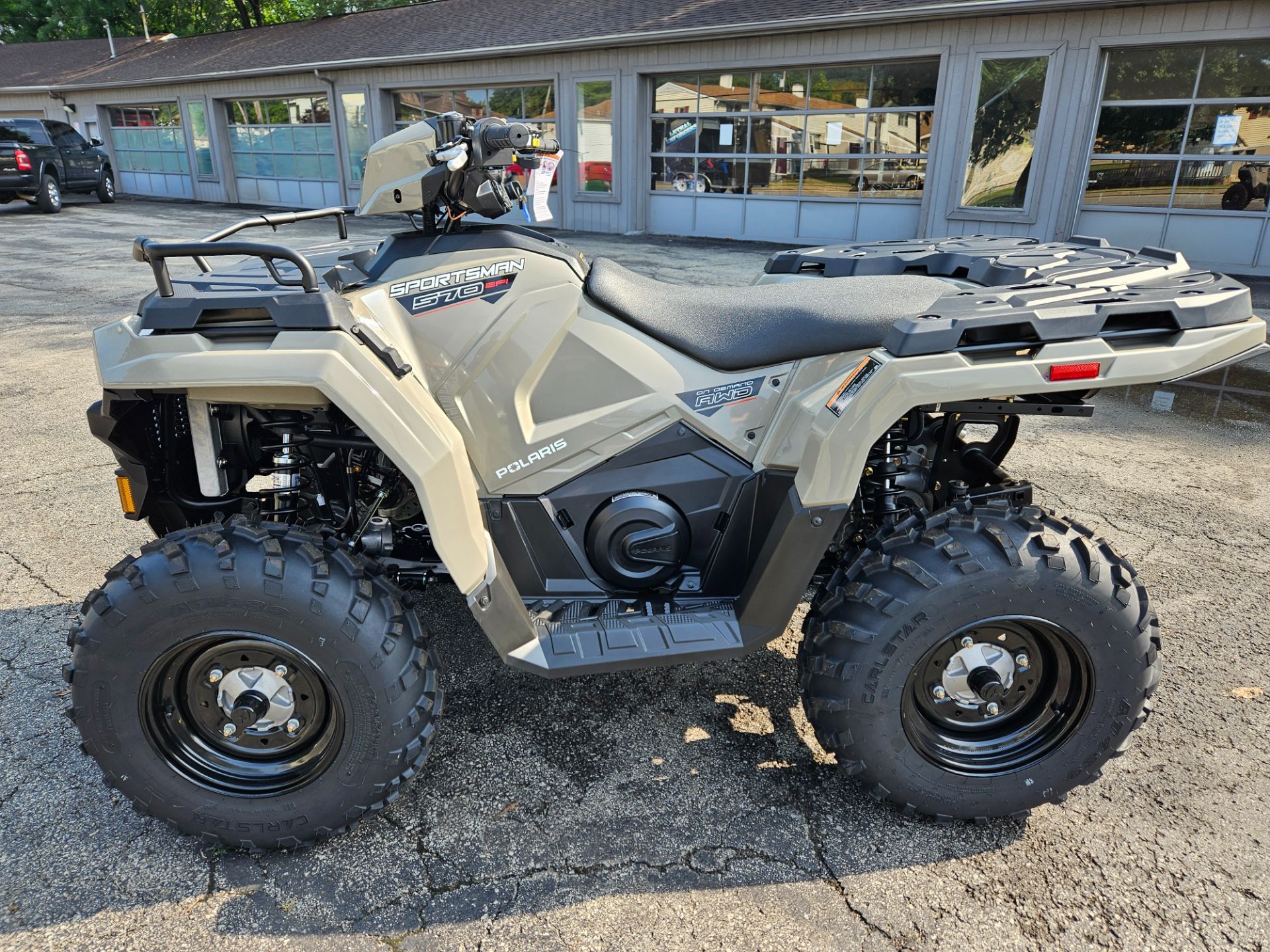 2025 Polaris Sportsman 570 in Beaver Falls, Pennsylvania - Photo 2