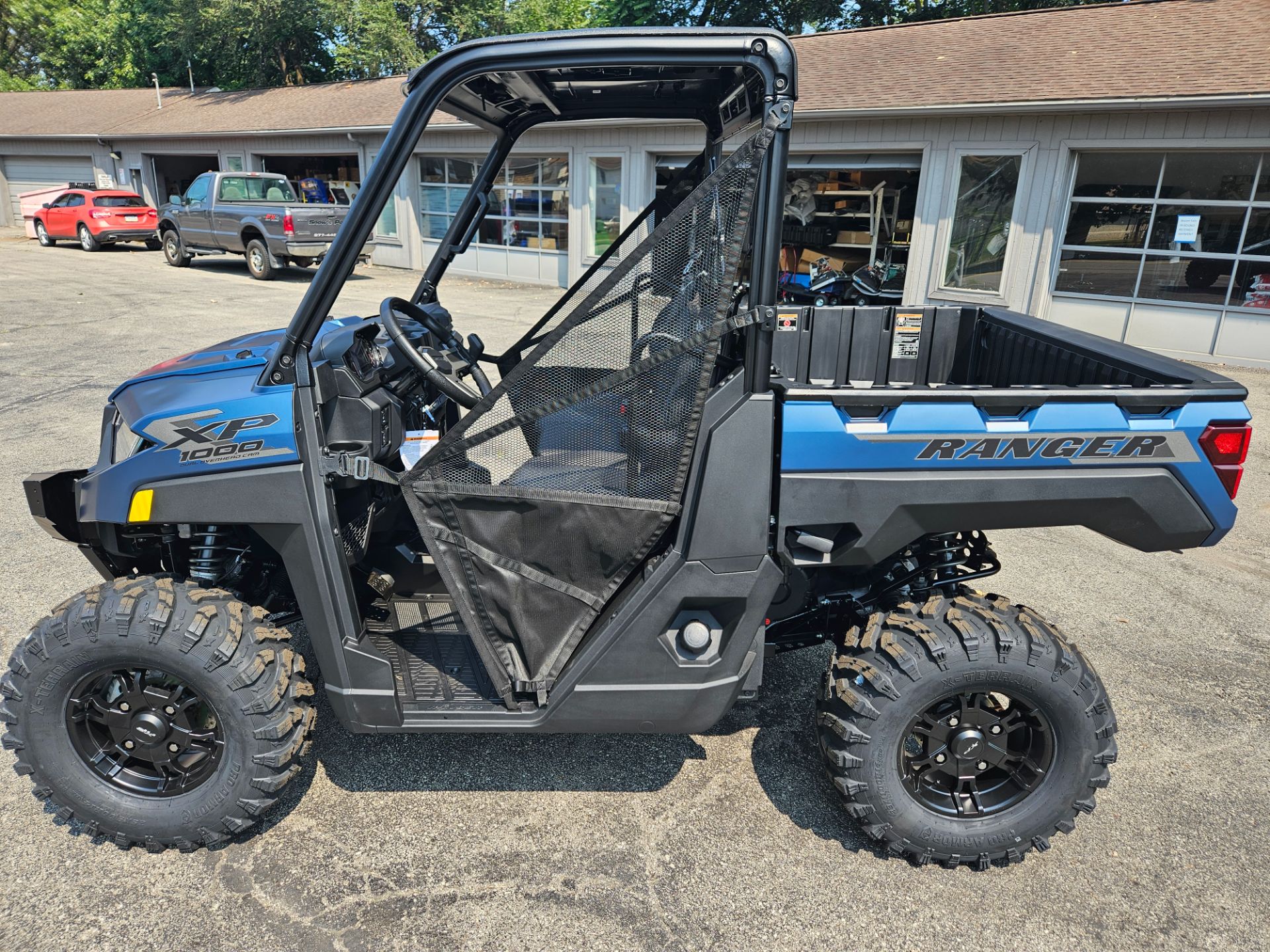 2025 Polaris Ranger XP 1000 Premium in Beaver Falls, Pennsylvania - Photo 2