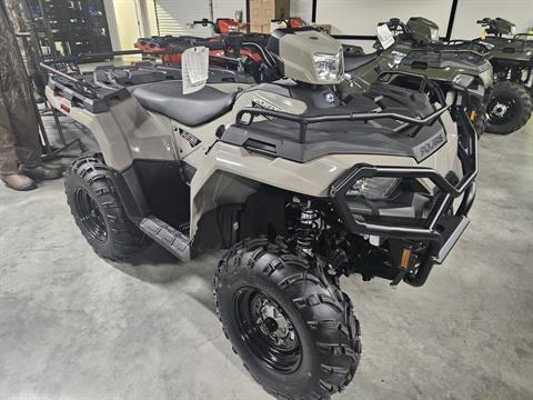 2025 Polaris Sportsman 570 EPS in Conway, Arkansas - Photo 2