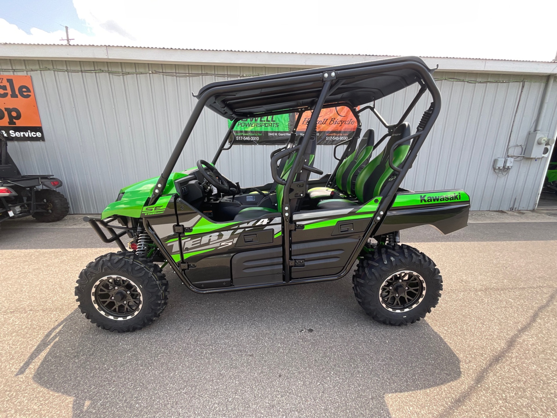 2025 Kawasaki Teryx4 S SE in Howell, Michigan - Photo 2