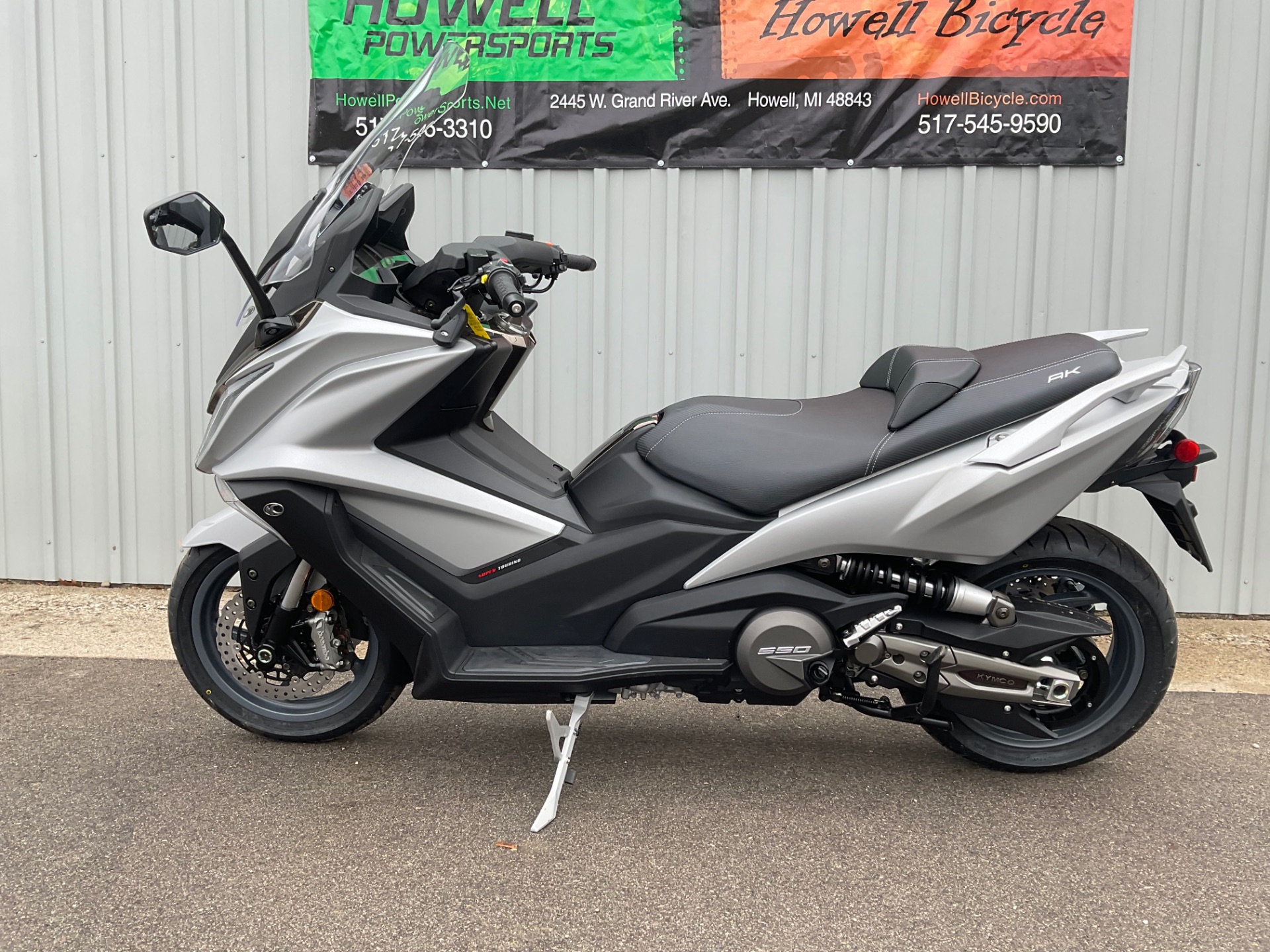 2023 Kymco AK 550i ABS in Howell, Michigan - Photo 2