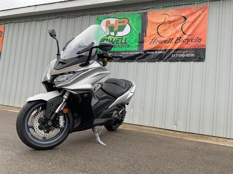 2023 Kymco AK 550i ABS in Howell, Michigan - Photo 9