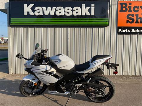 2023 Kawasaki Ninja 400 ABS in Howell, Michigan - Photo 11