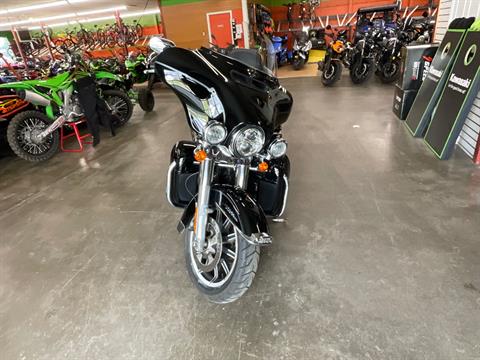 2017 Harley-Davidson Electra Glide® Ultra Classic® in Howell, Michigan - Photo 9