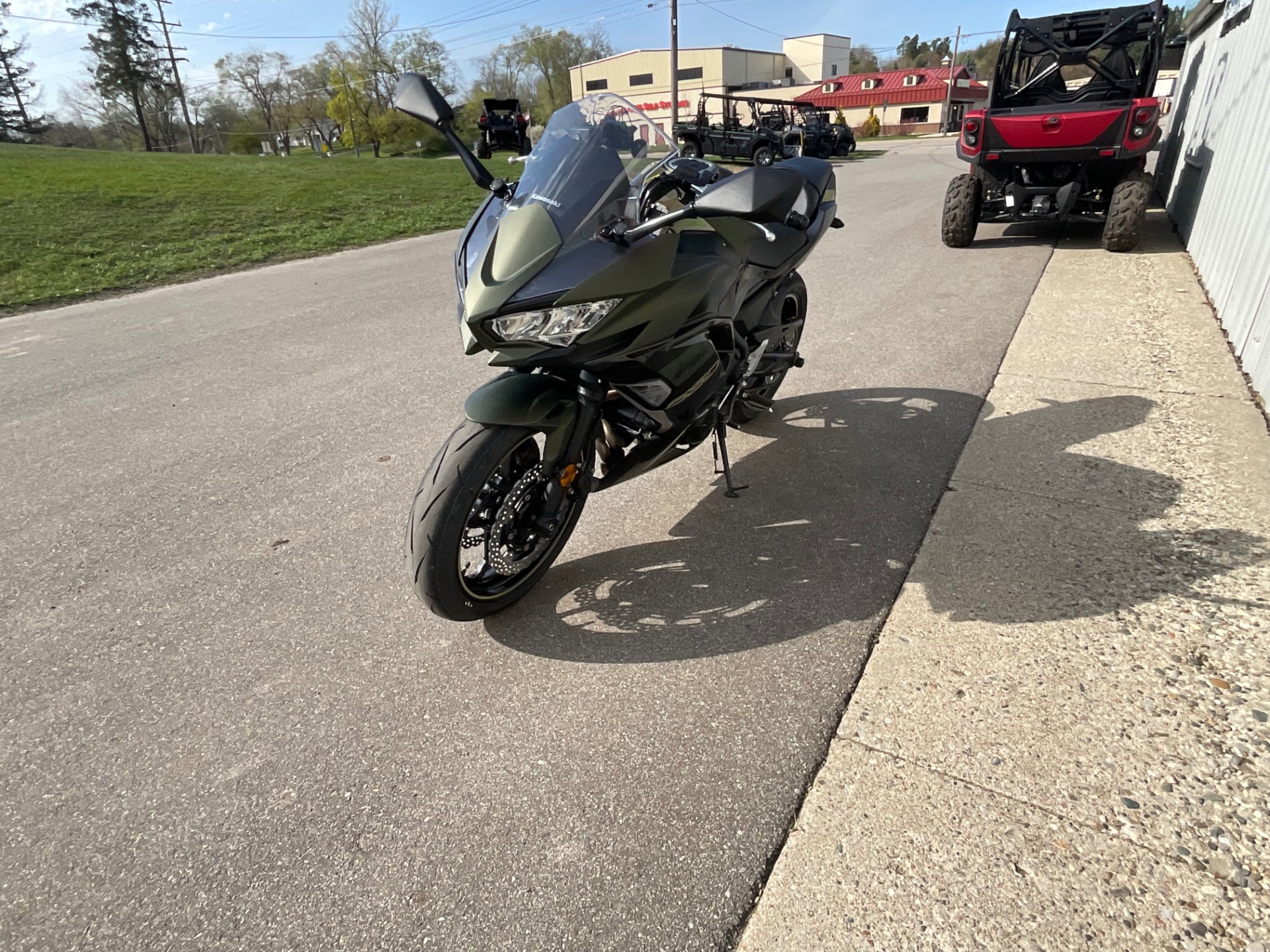 2024 Kawasaki Ninja 650 in Howell, Michigan - Photo 5