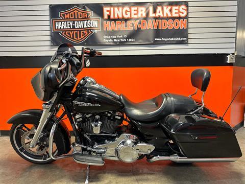 2017 Harley-Davidson Street Glide® in Cayuta, New York - Photo 2