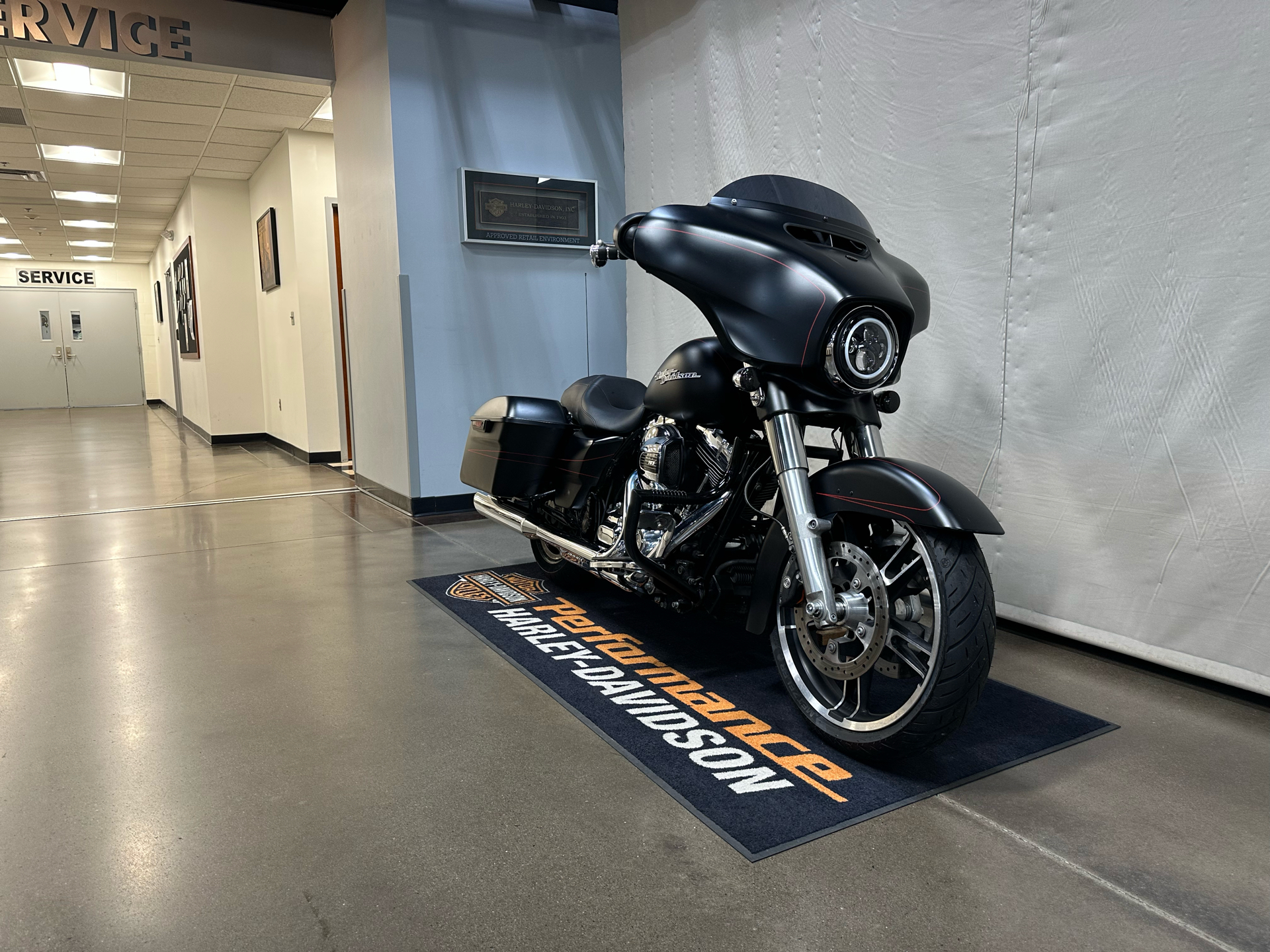 2016 Harley-Davidson Street Glide® Special in Syracuse, New York - Photo 2