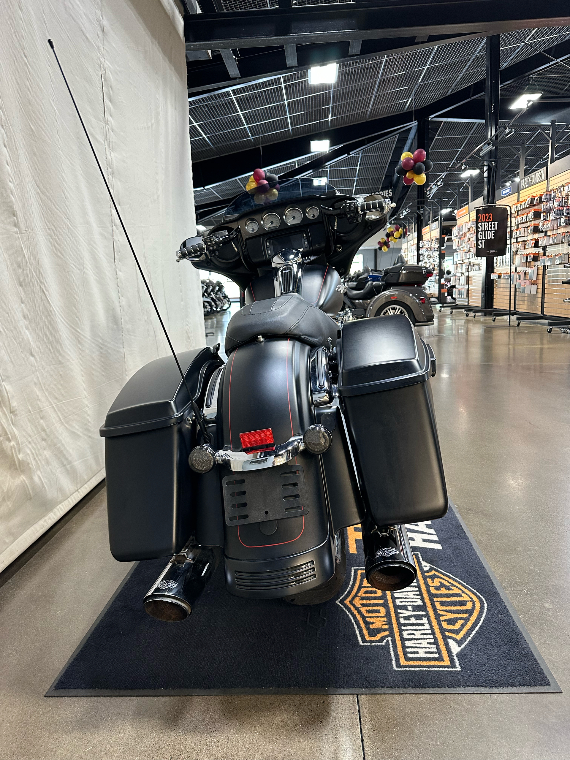 2016 Harley-Davidson Street Glide® Special in Syracuse, New York - Photo 5